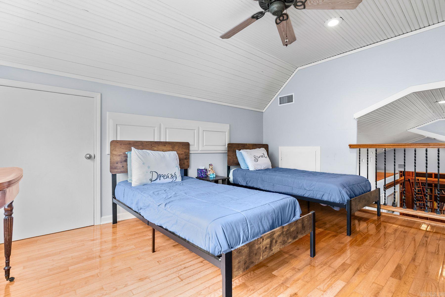 271 Catherine Cove Road