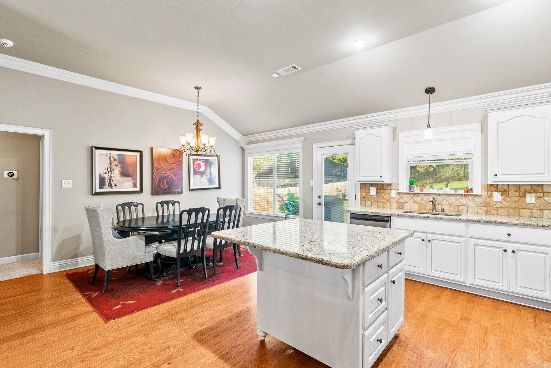 20 Crystalwood Drive