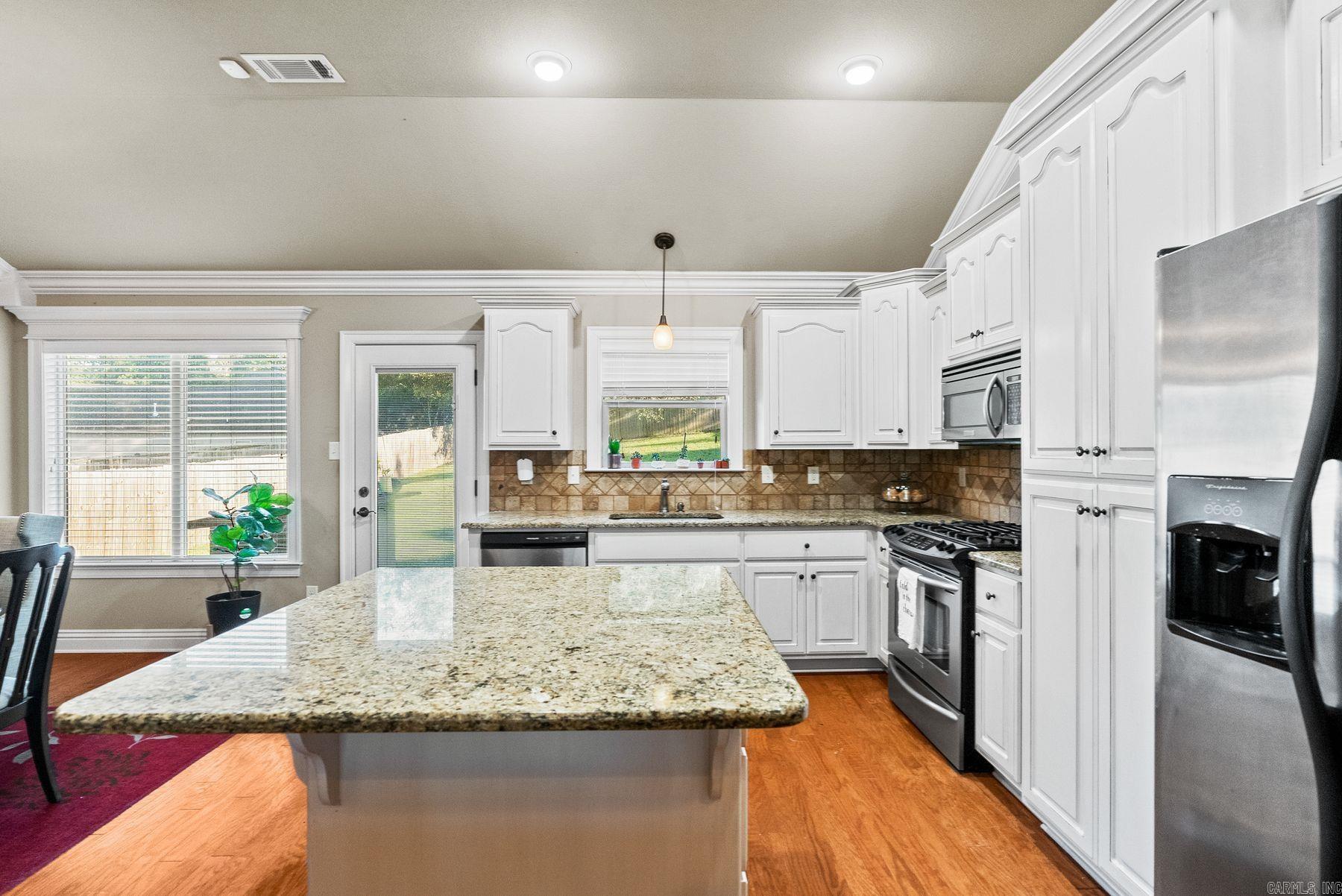 20 Crystalwood Drive