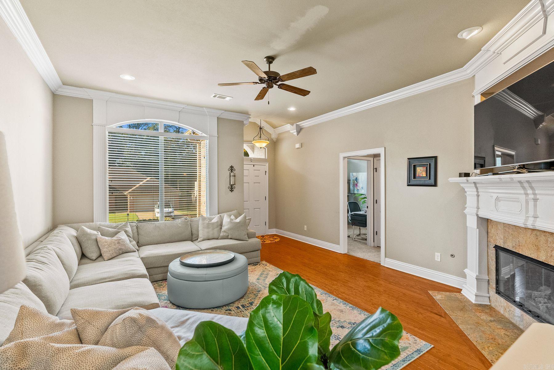 20 Crystalwood Drive