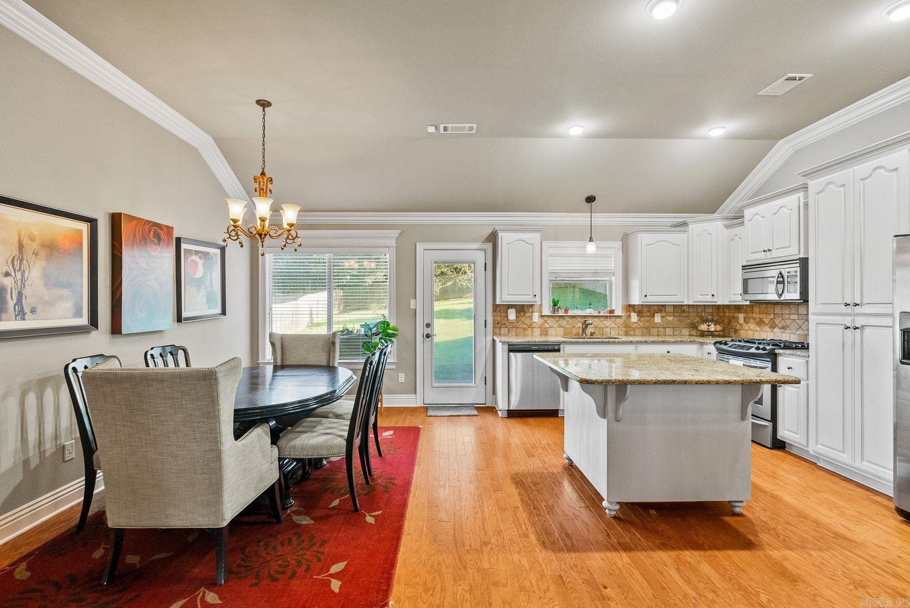 20 Crystalwood Drive