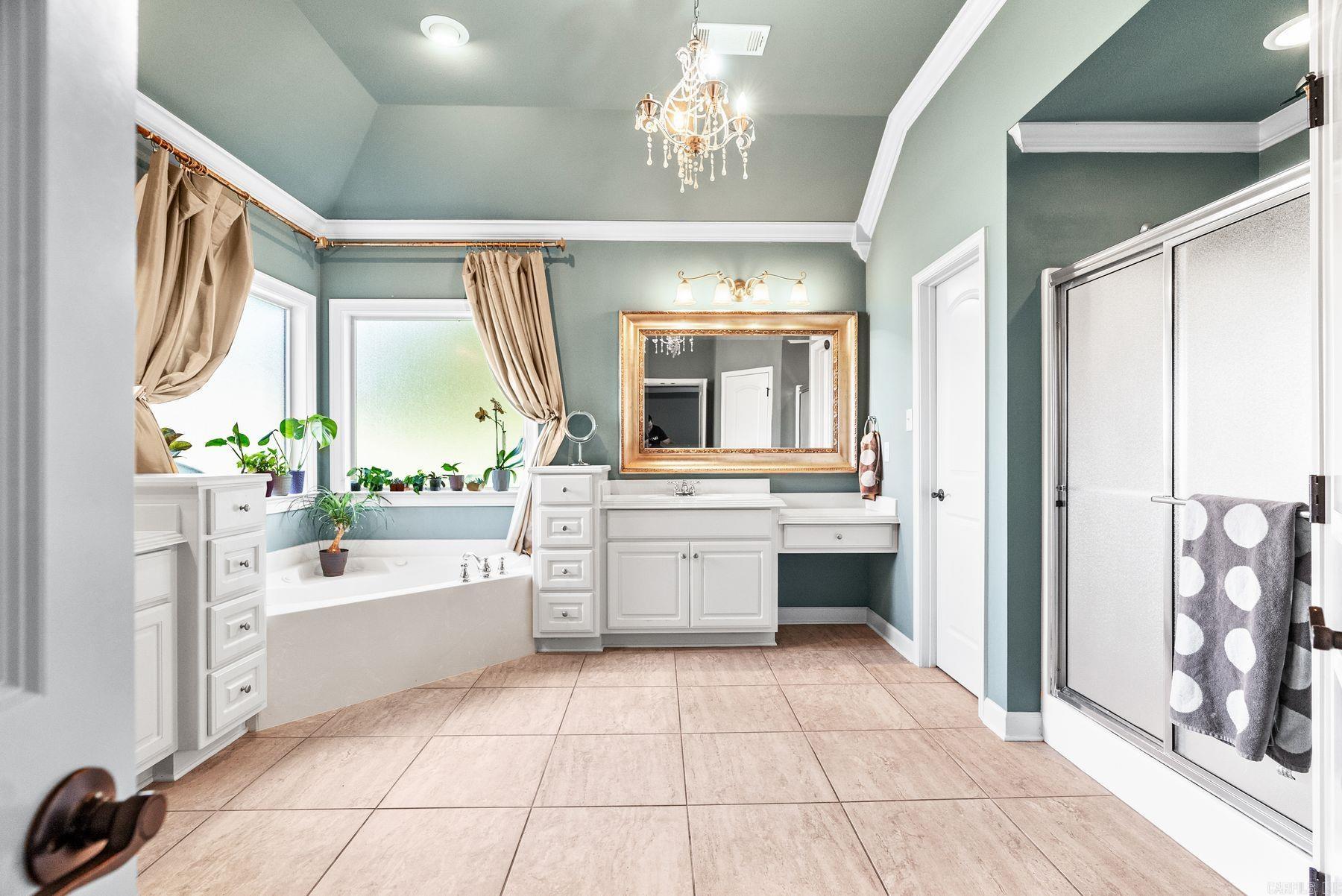 20 Crystalwood Drive