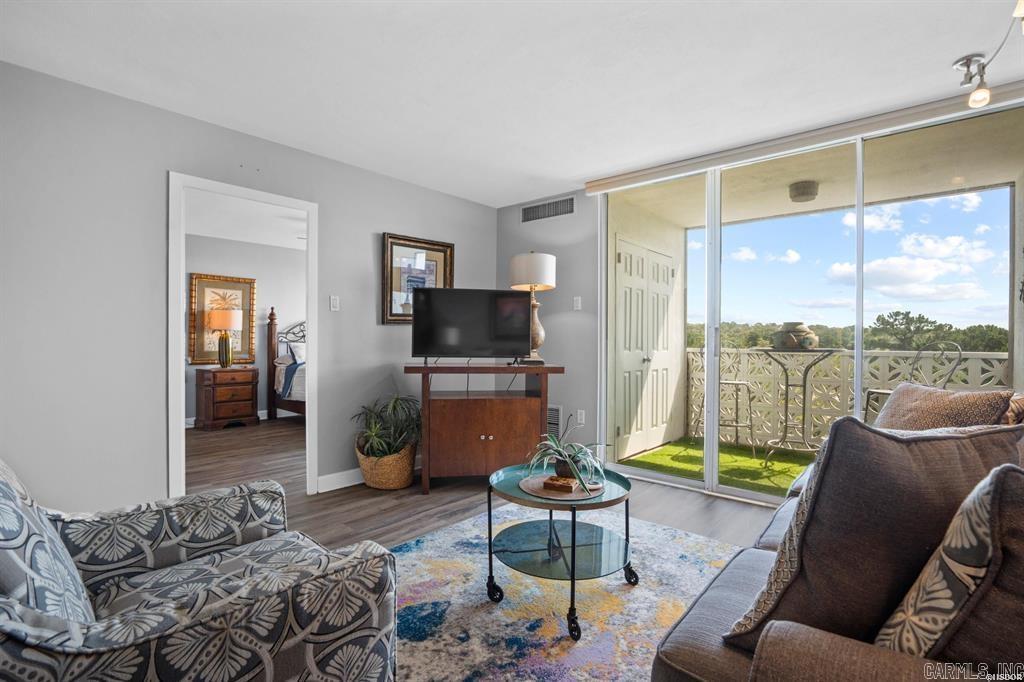 740 Weston Unit: # 506