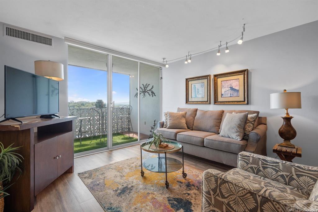 740 Weston Unit: # 506