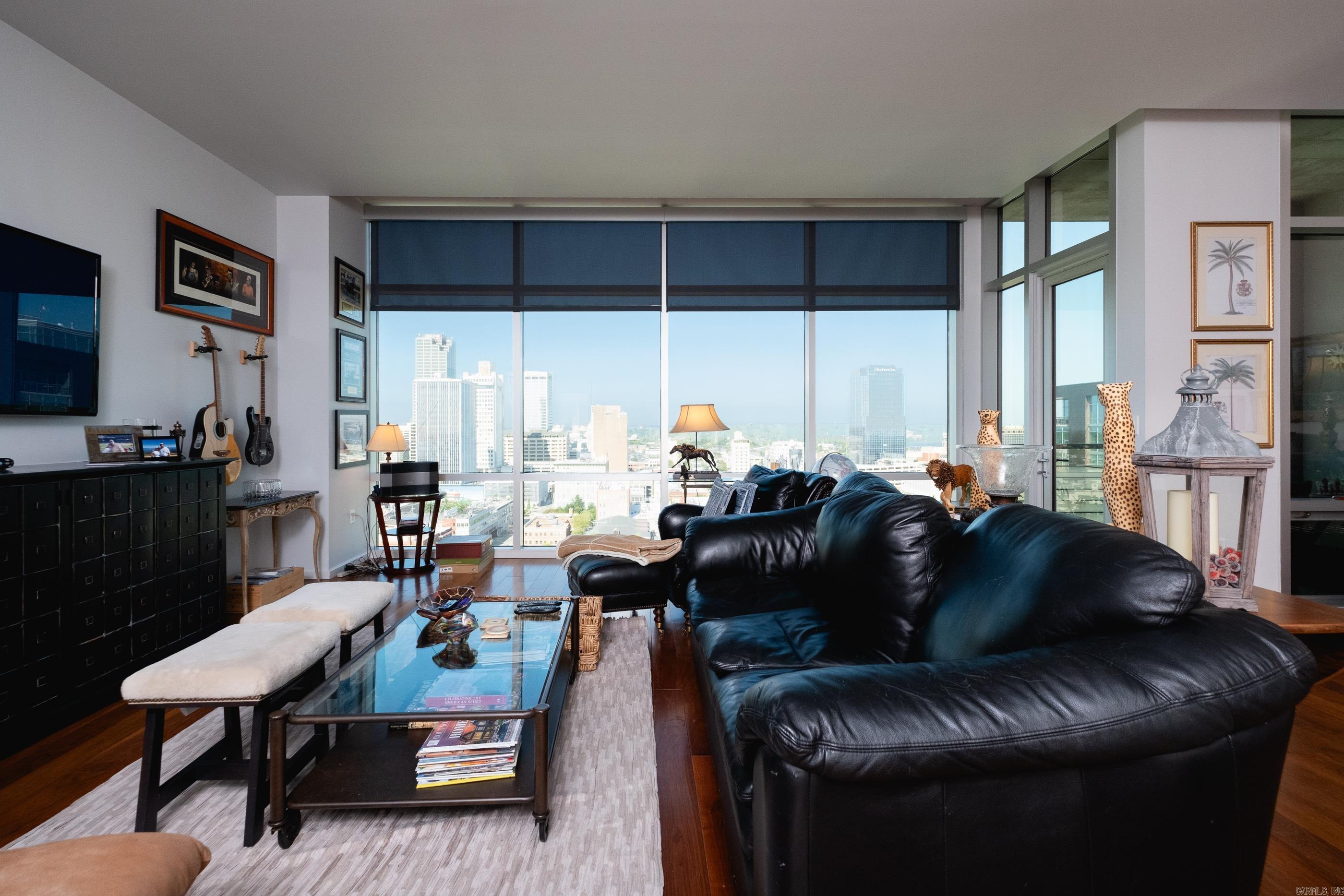 315 Rock Unit 1707 Street Unit: 1707