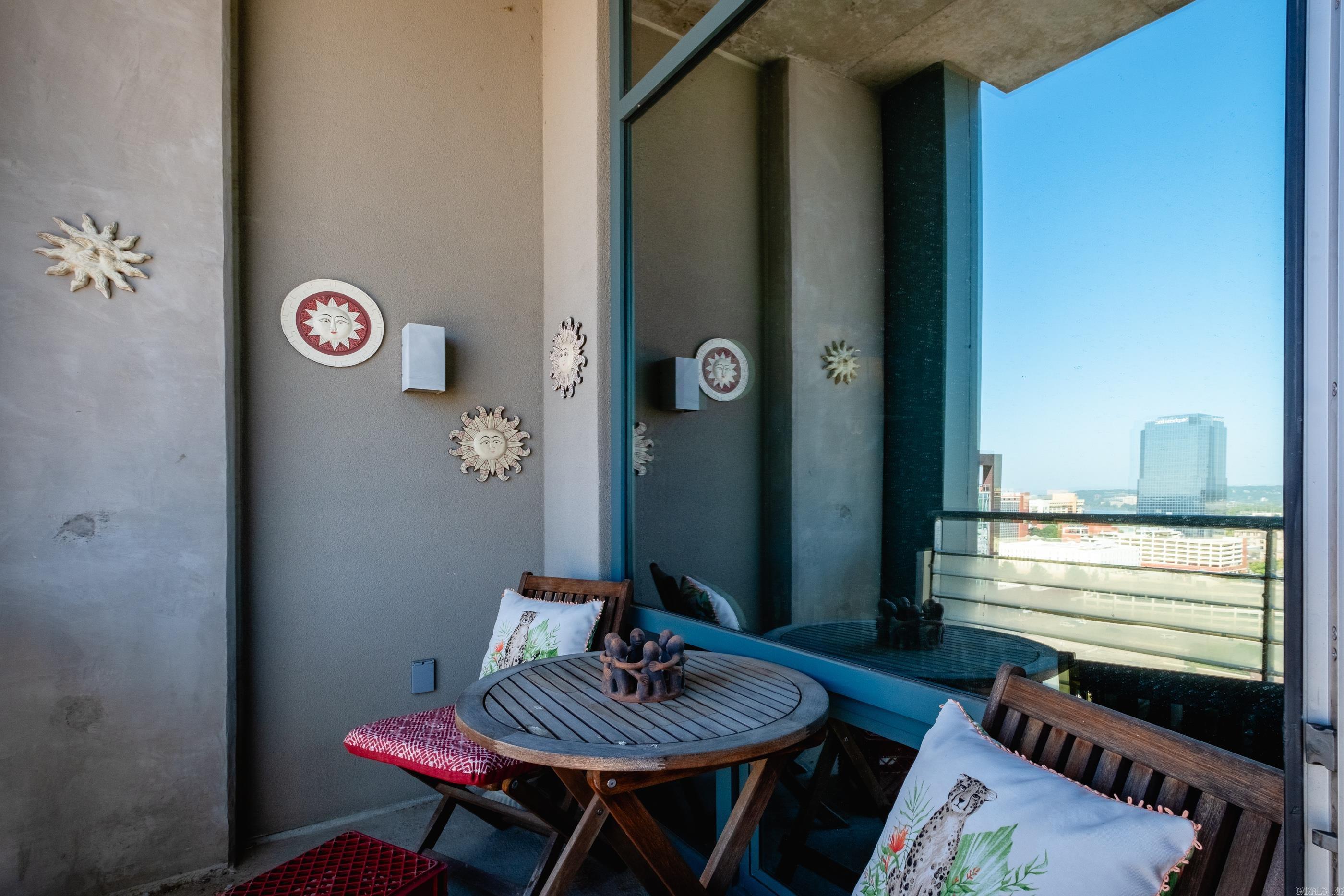 315 Rock Unit 1707 Street Unit: 1707