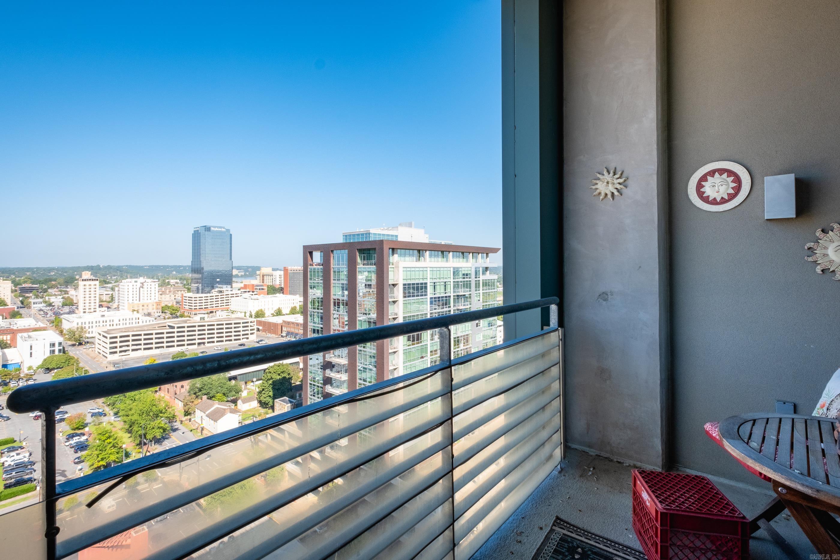 315 Rock Unit 1707 Street Unit: 1707