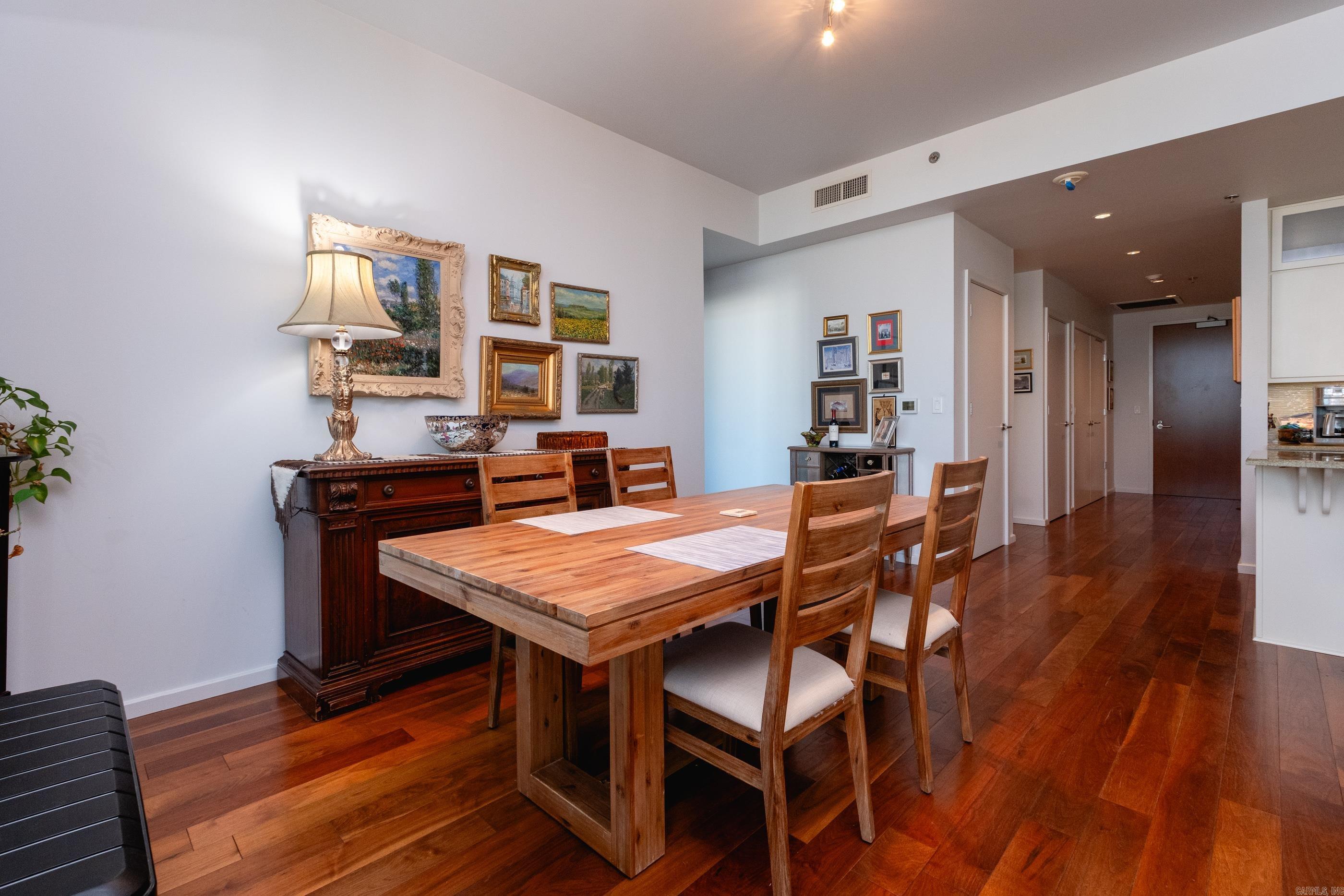 315 Rock Unit 1707 Street Unit: 1707