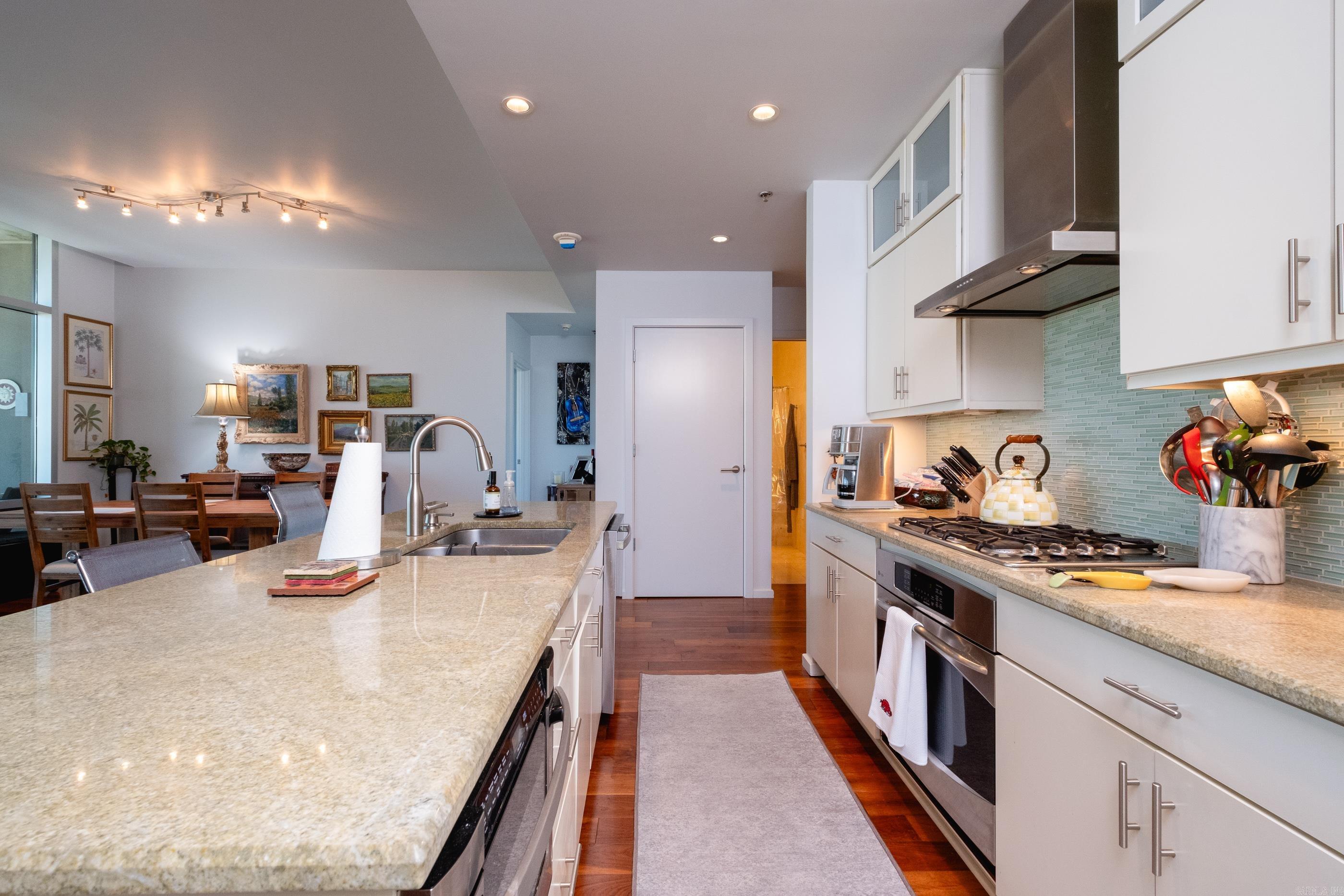 315 Rock Unit 1707 Street Unit: 1707