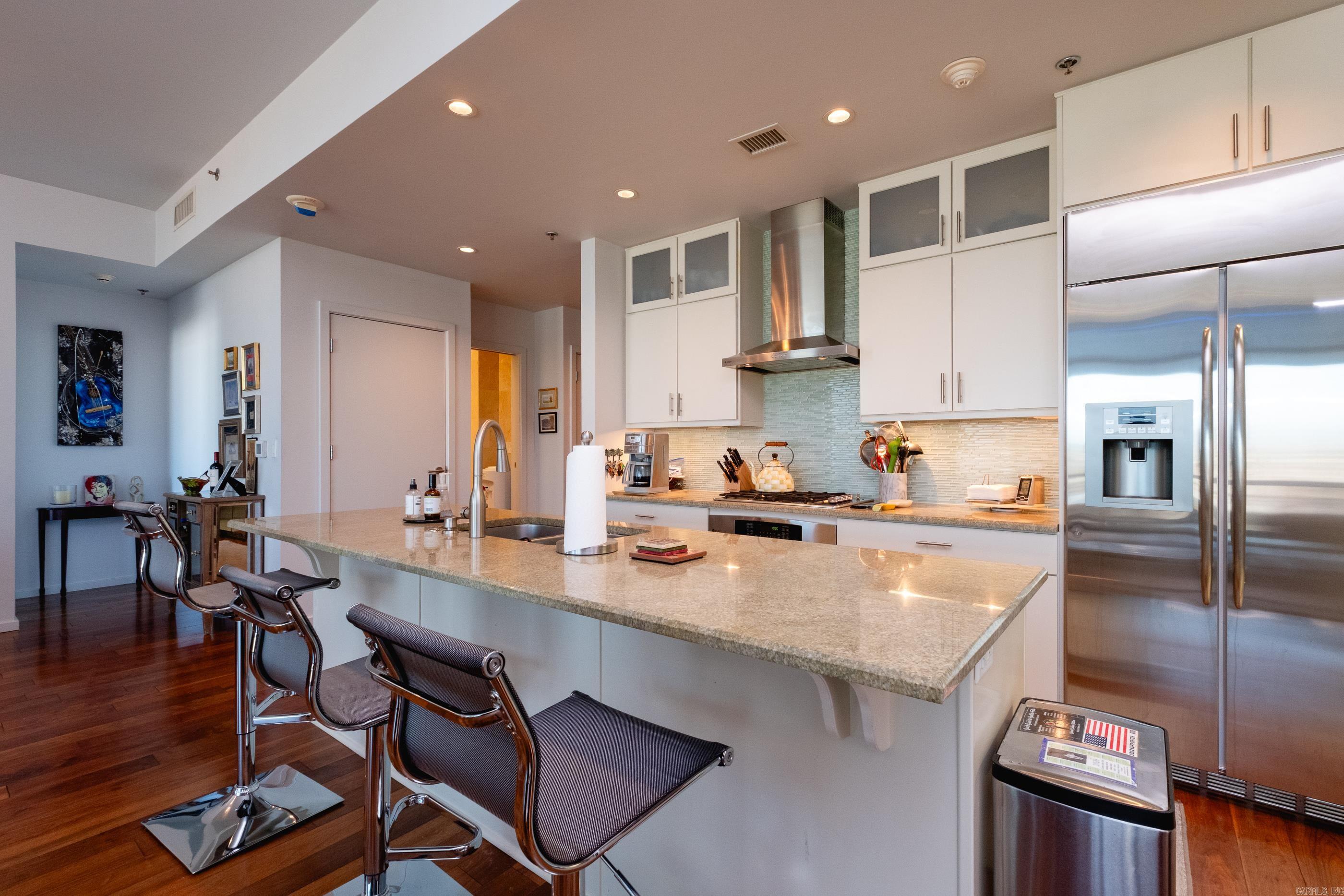 315 Rock Unit 1707 Street Unit: 1707