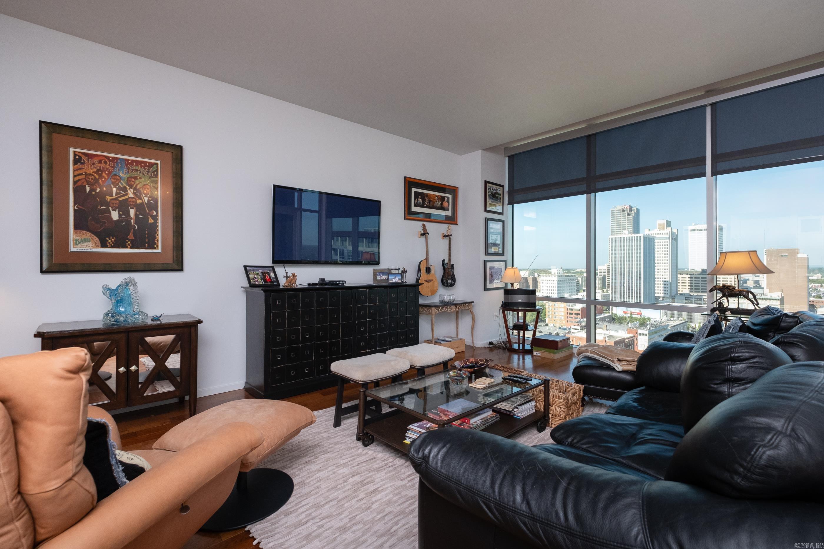 315 Rock Unit 1707 Street Unit: 1707