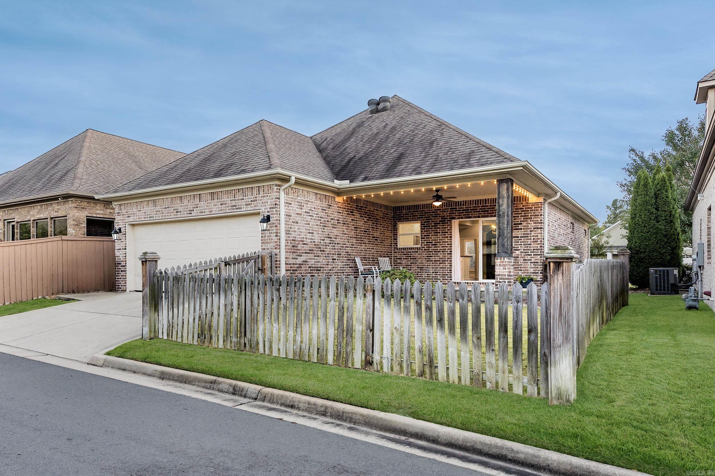 37 Wildwood Place Circle
