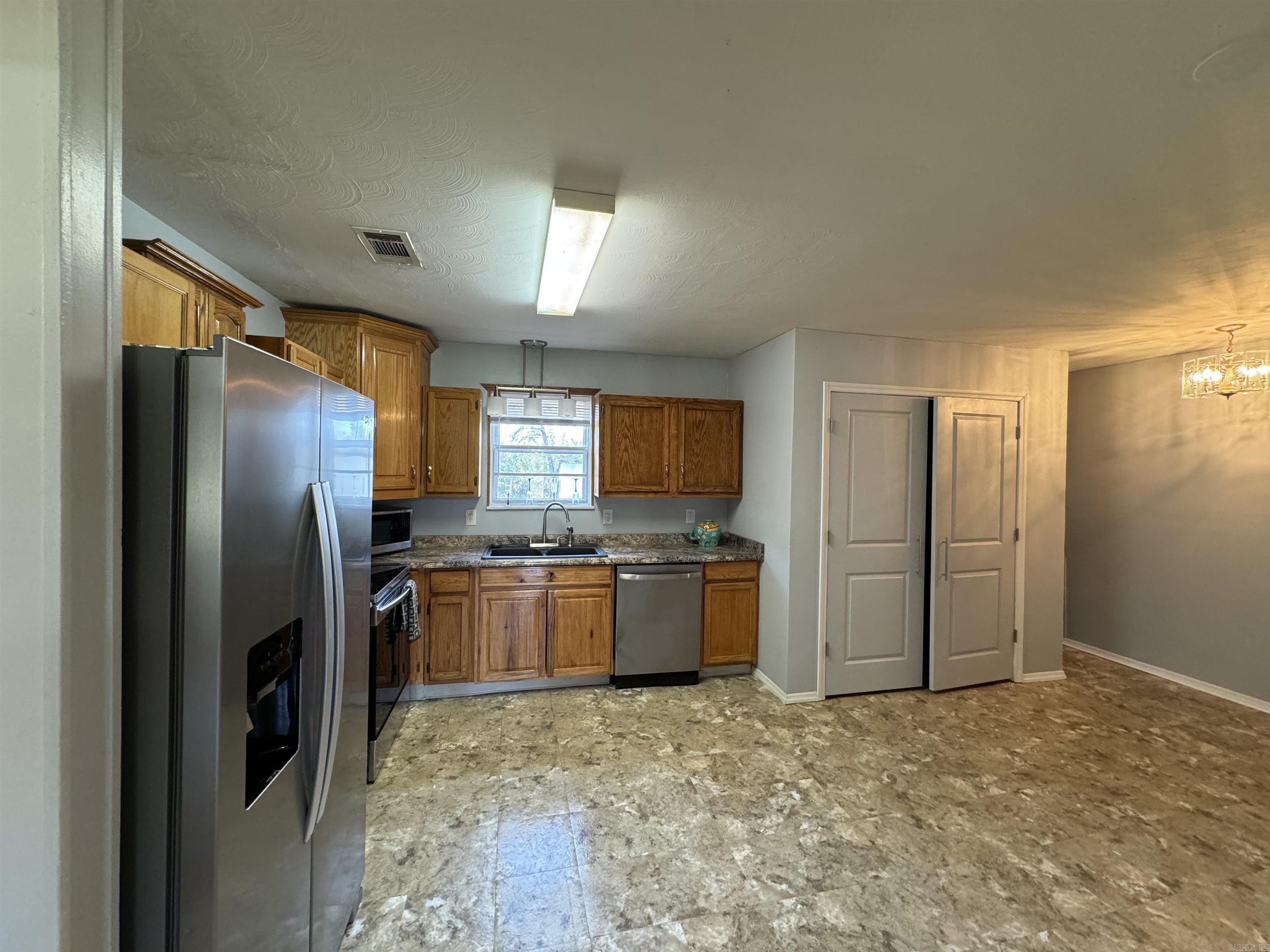 14698 Hwy 31 N