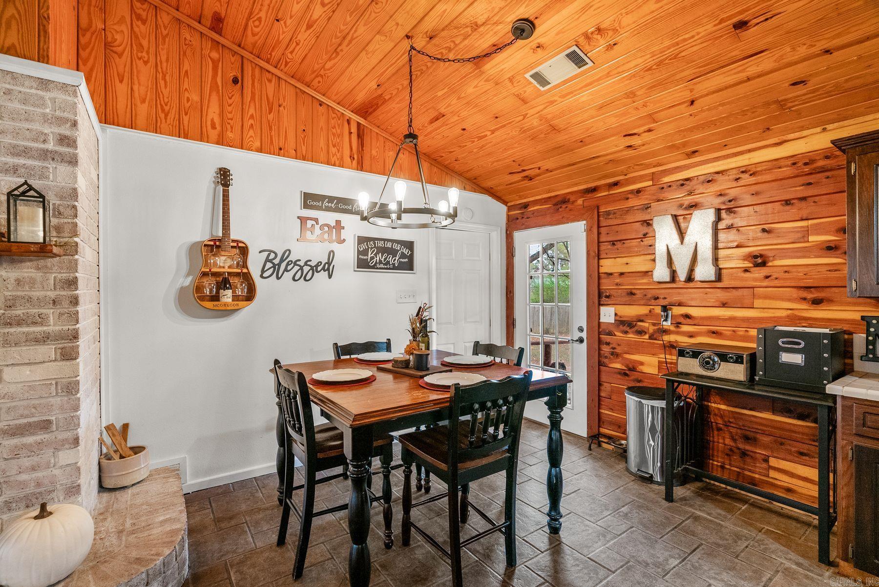 252 Briarwood Loop