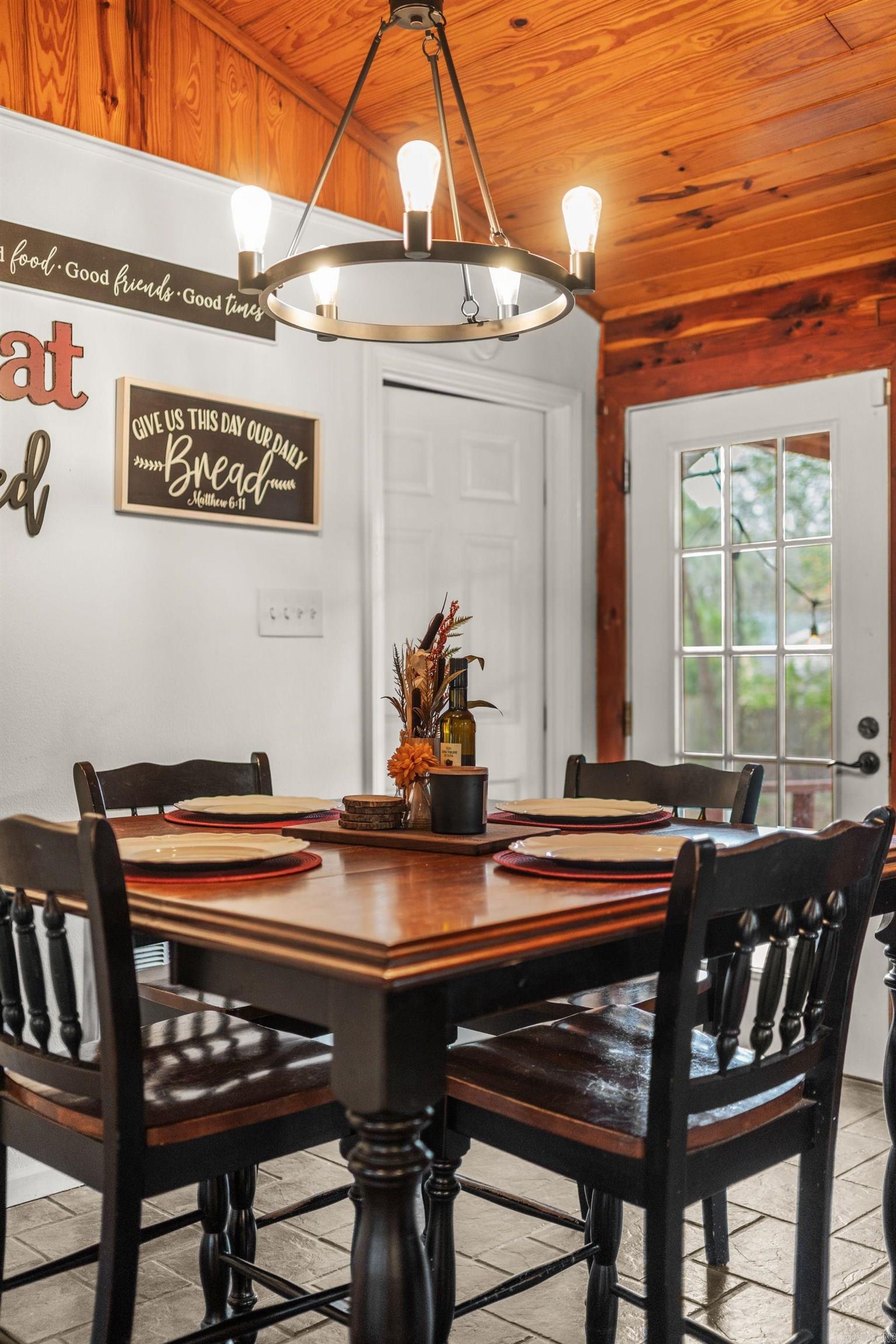 252 Briarwood Loop