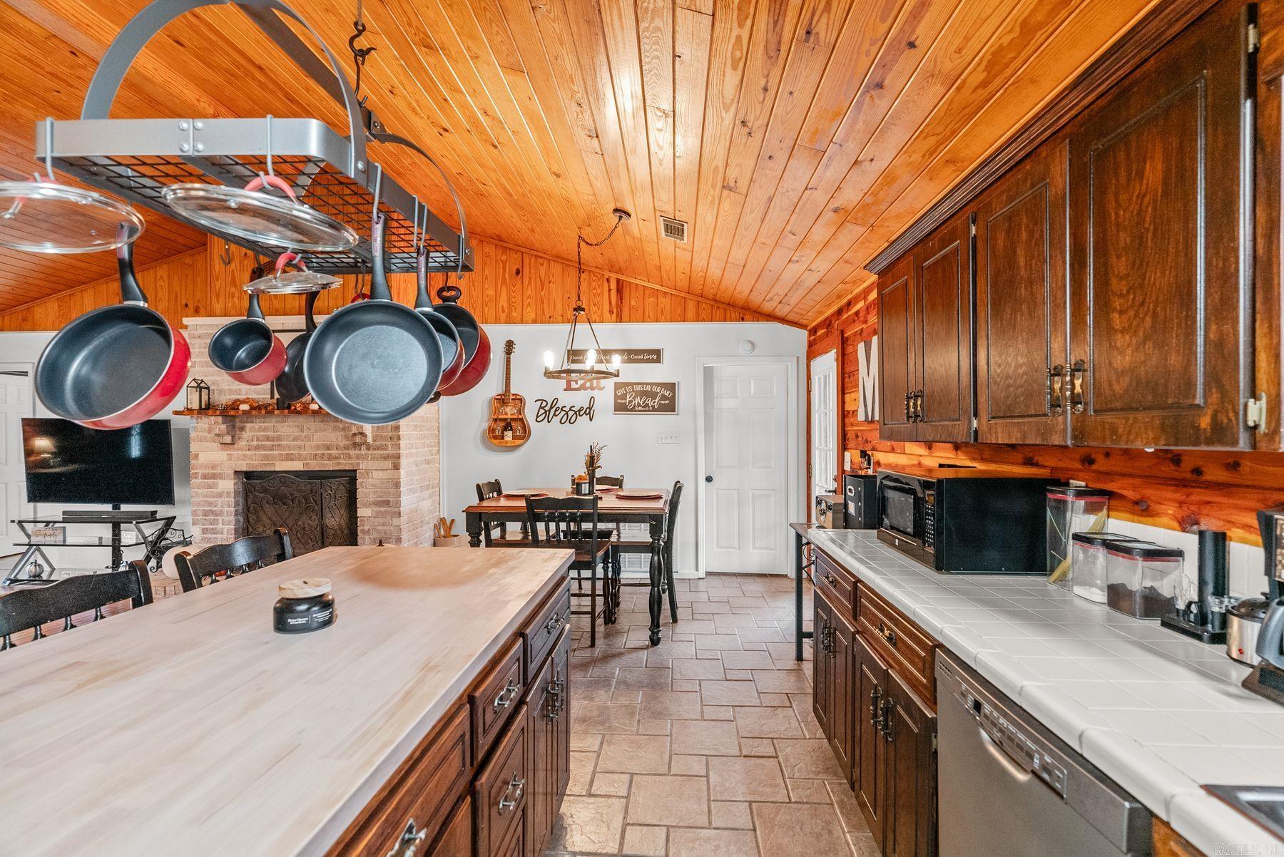 252 Briarwood Loop