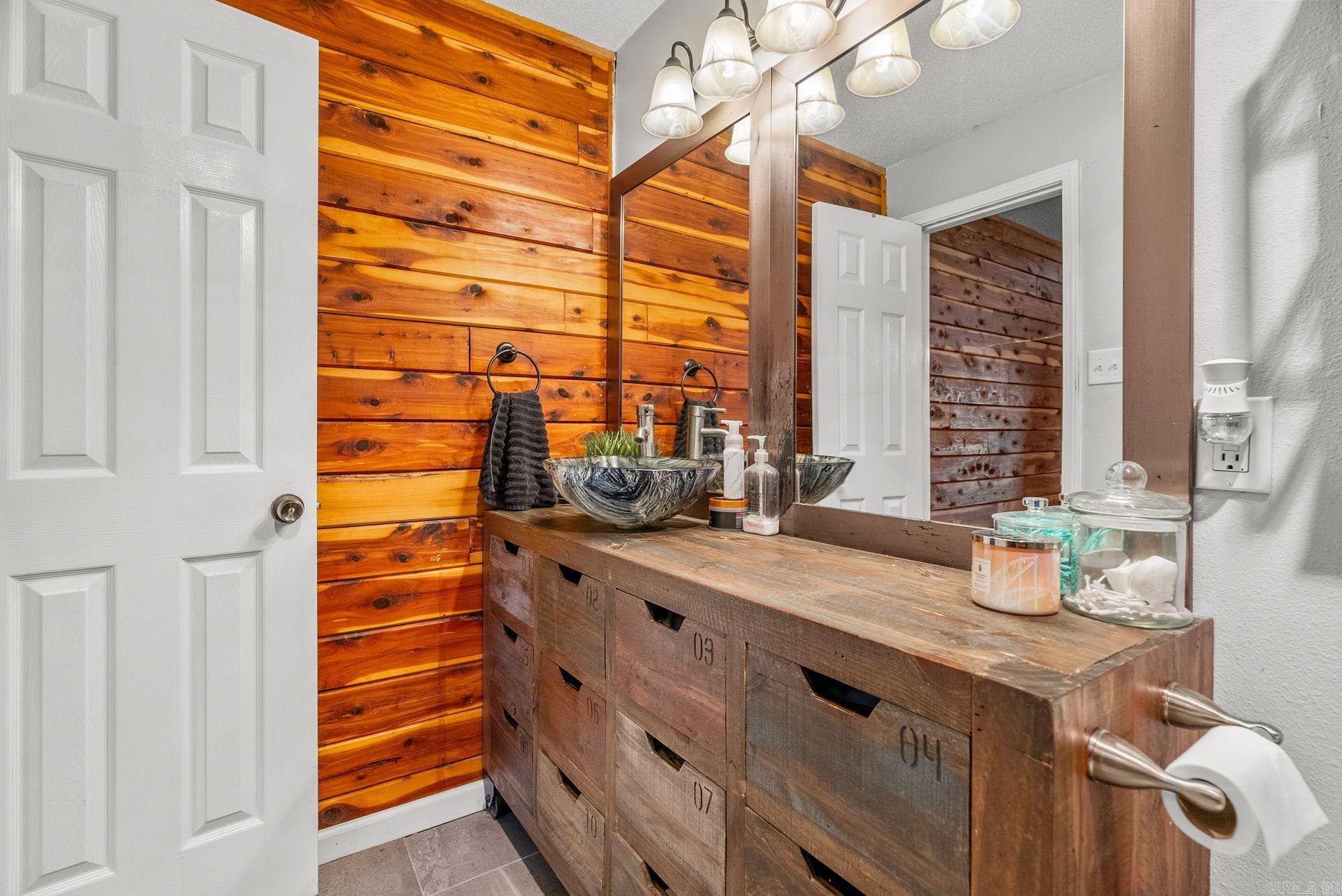 252 Briarwood Loop