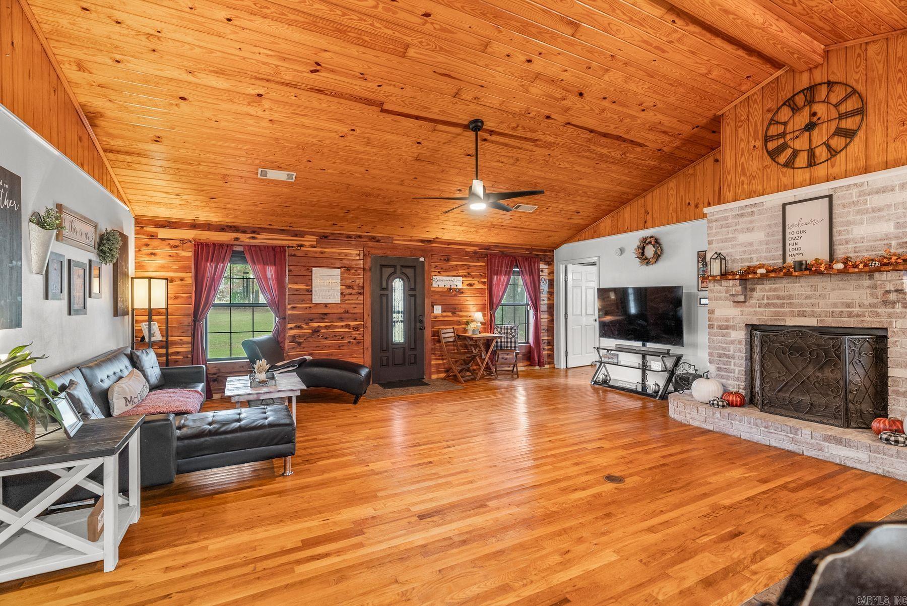 252 Briarwood Loop