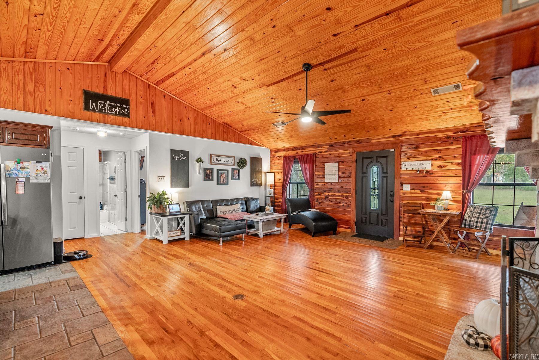 252 Briarwood Loop