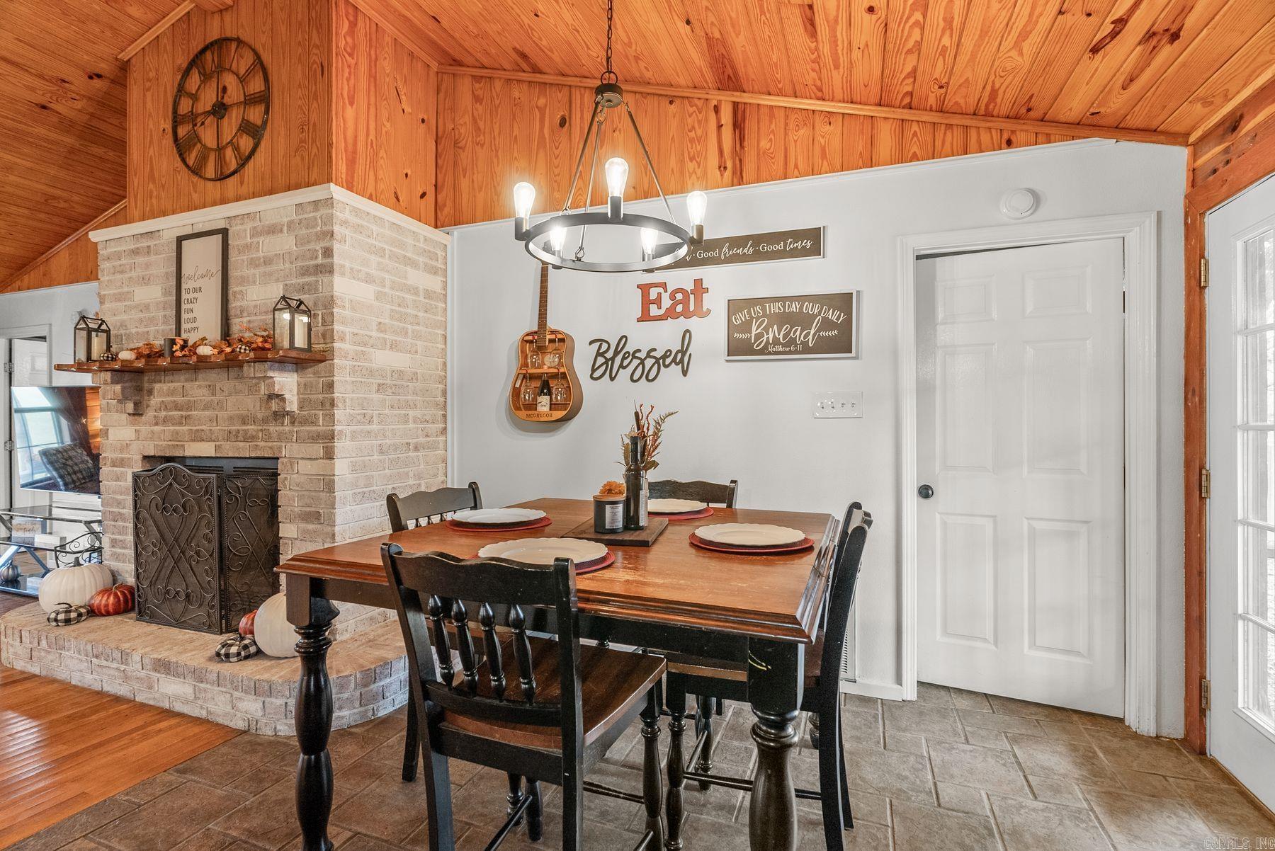 252 Briarwood Loop