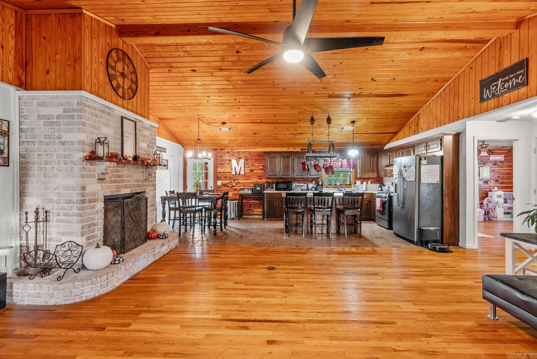 252 Briarwood Loop