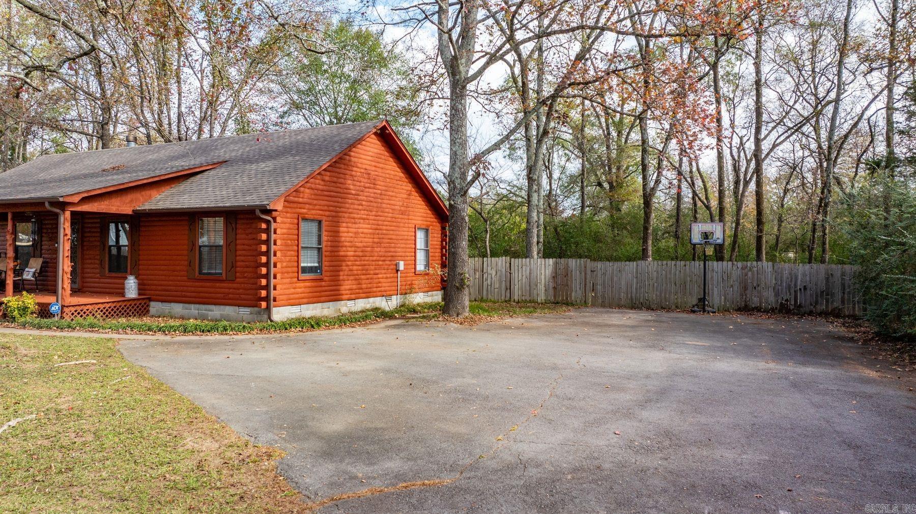 252 Briarwood Loop