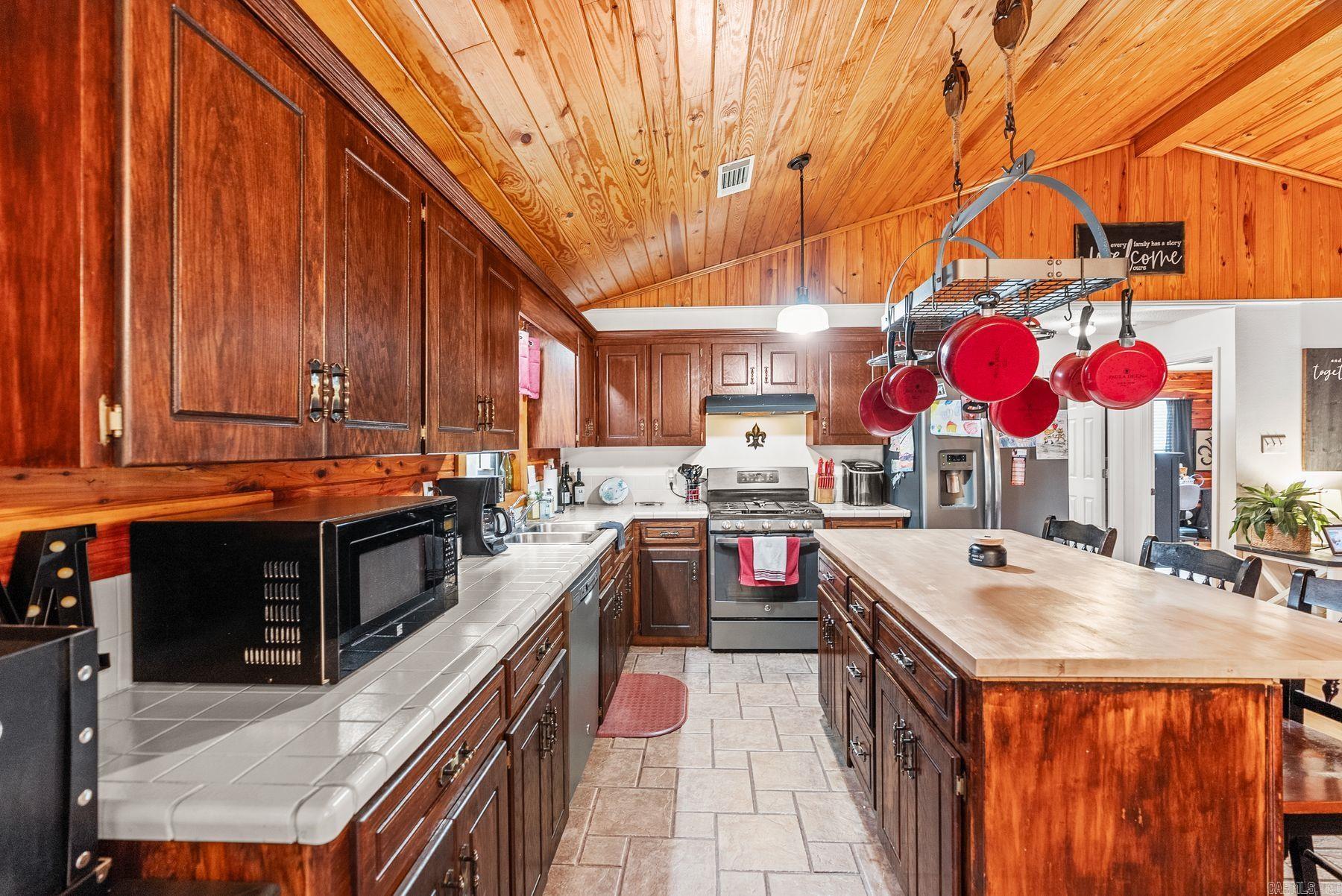 252 Briarwood Loop