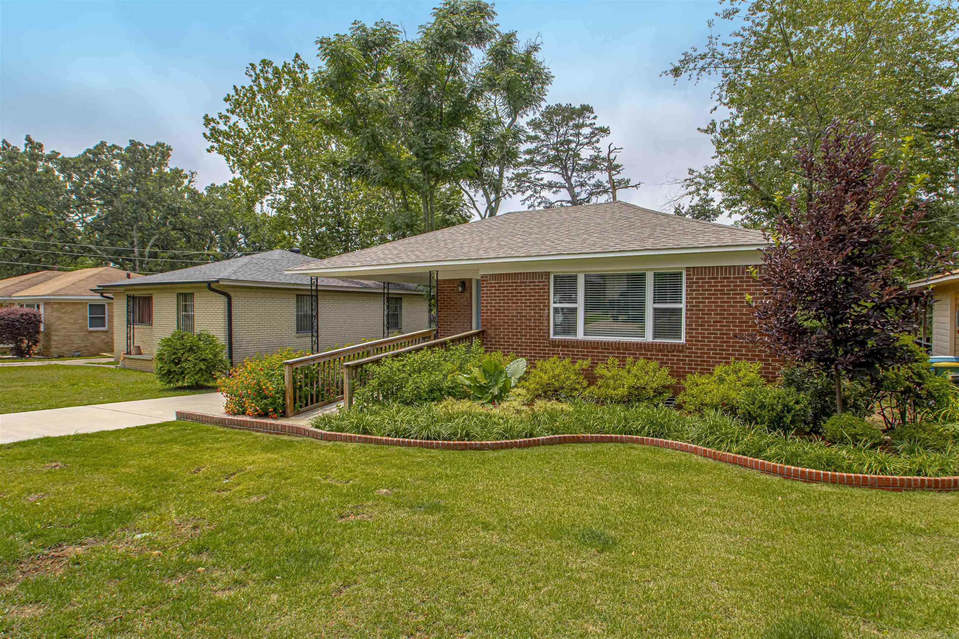 1716 S Buchanan Street