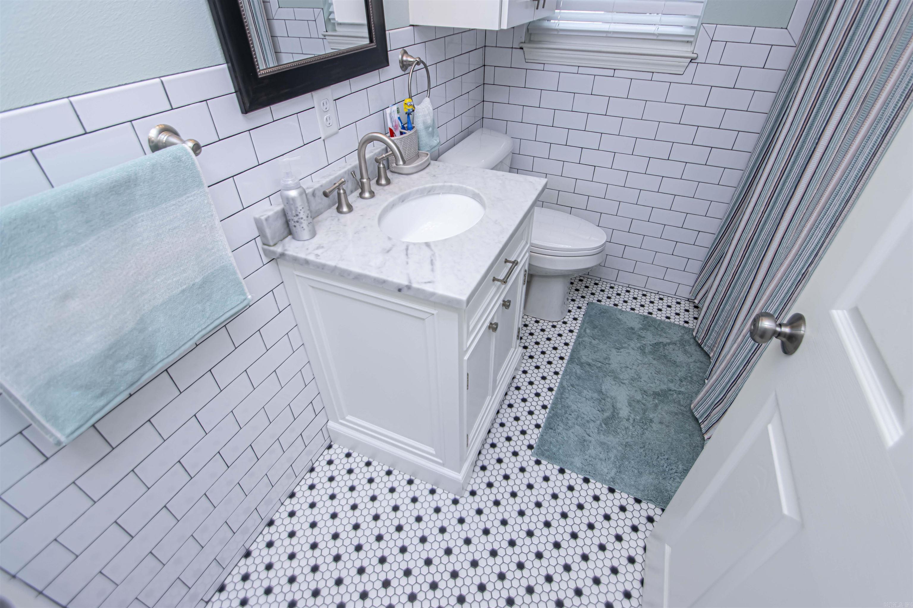 1716 S Buchanan Street