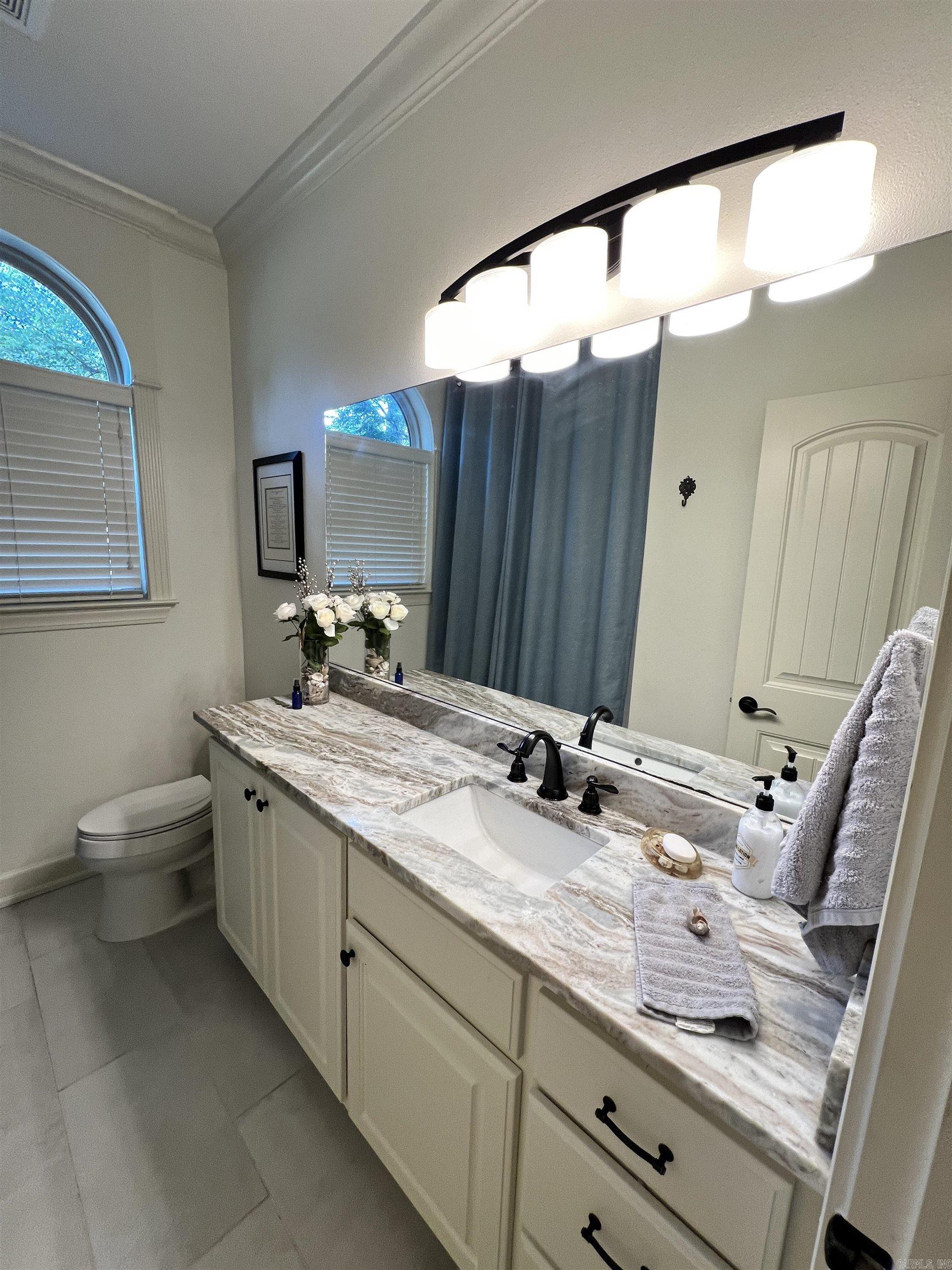 308 Summerfield Drive