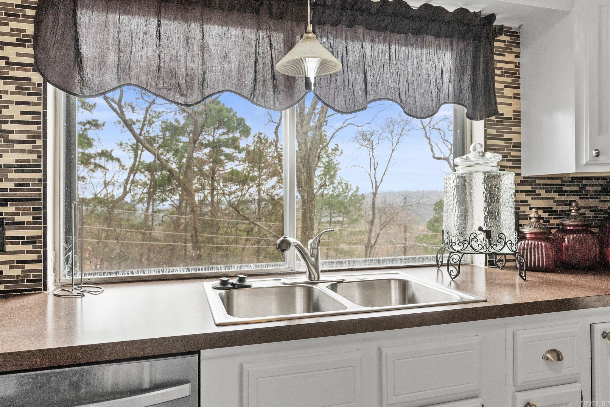 12301 Pleasant Forest