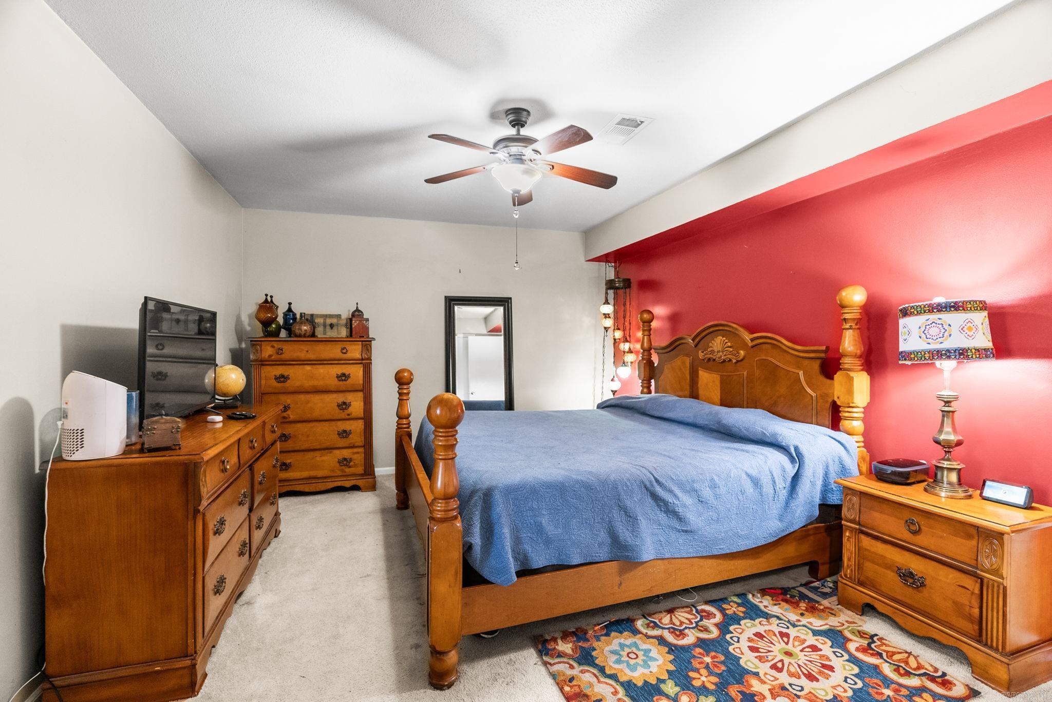 12301 Pleasant Forest