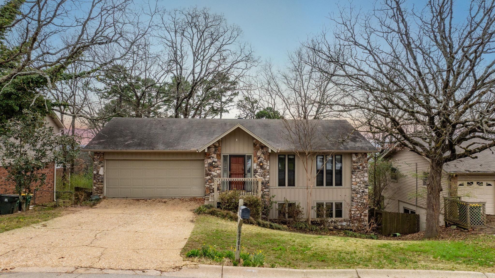 12301 Pleasant Forest
