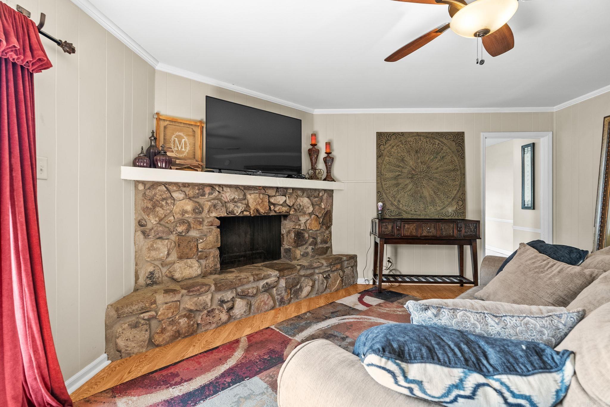 12301 Pleasant Forest