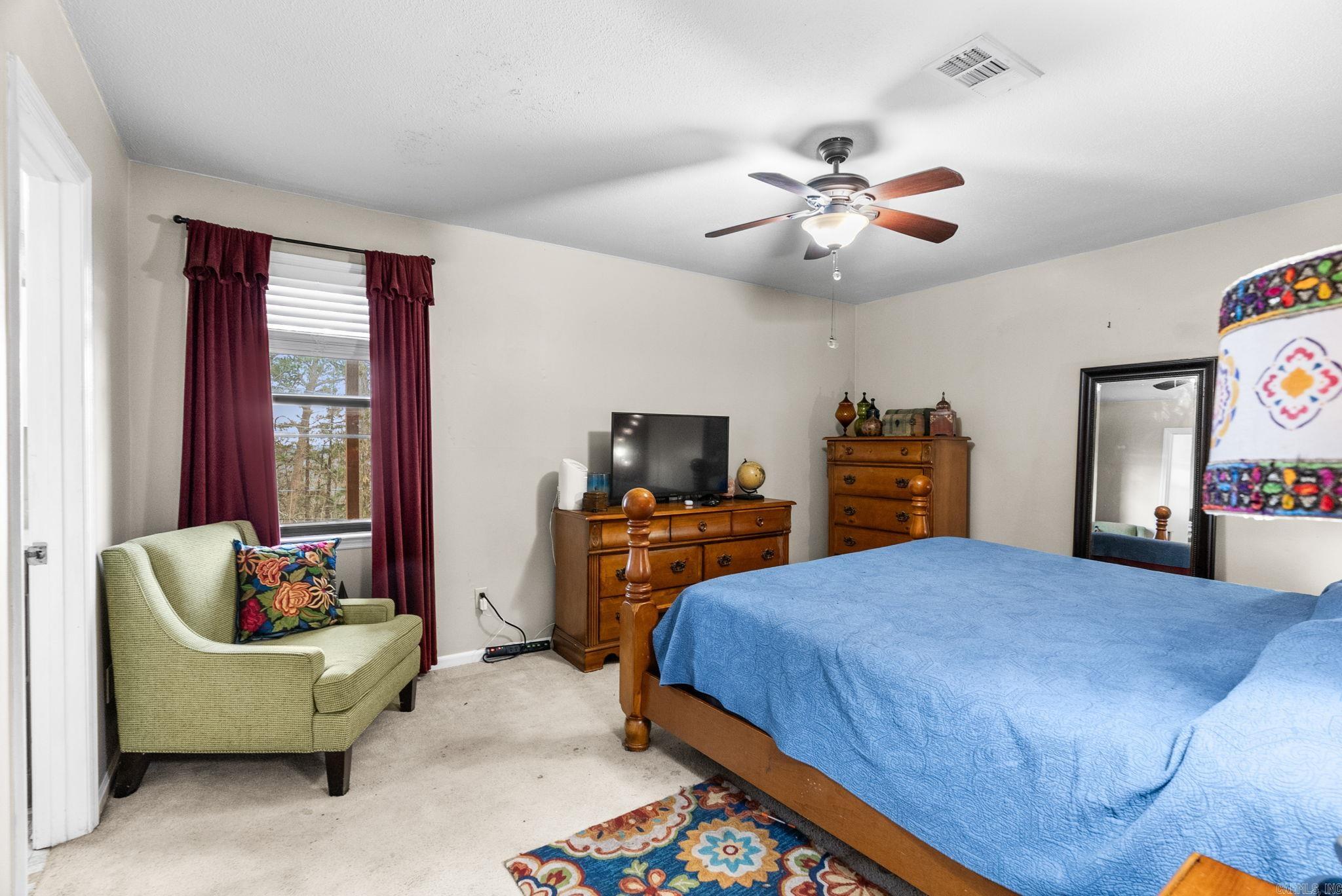 12301 Pleasant Forest