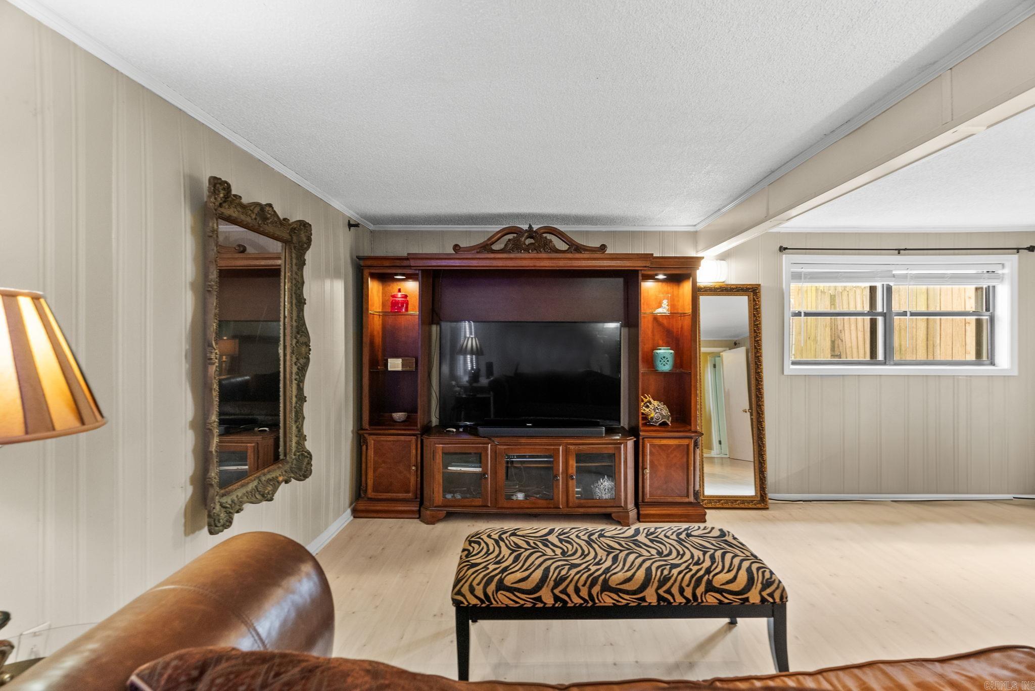 12301 Pleasant Forest