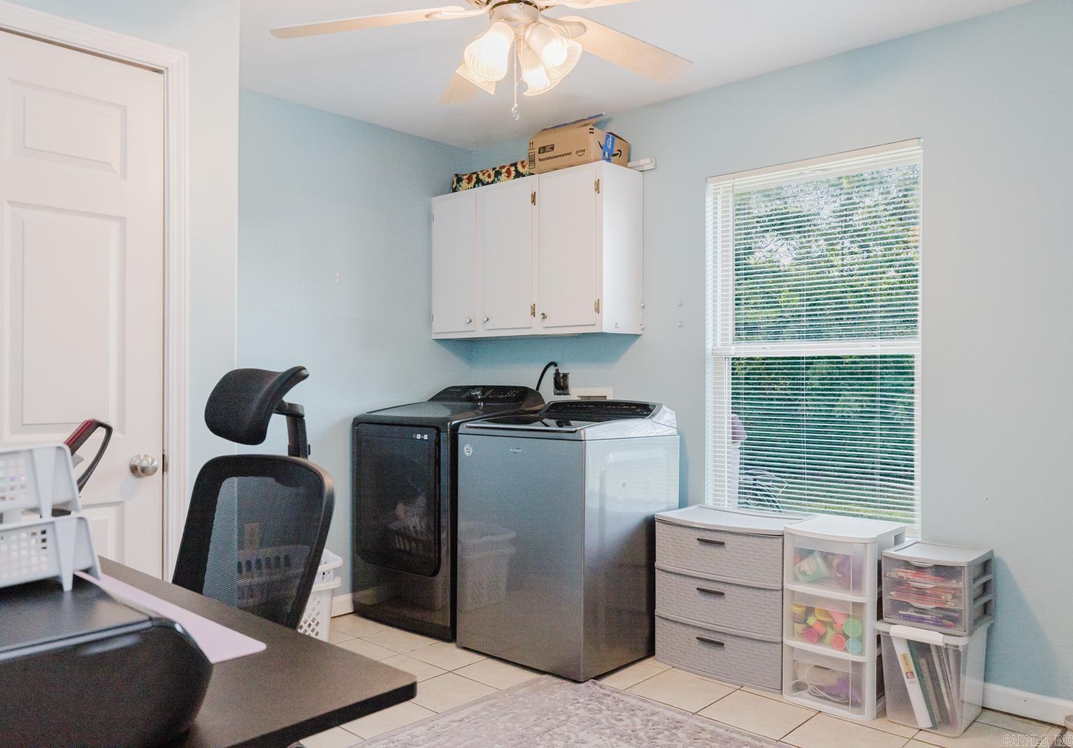 109 E Chaney