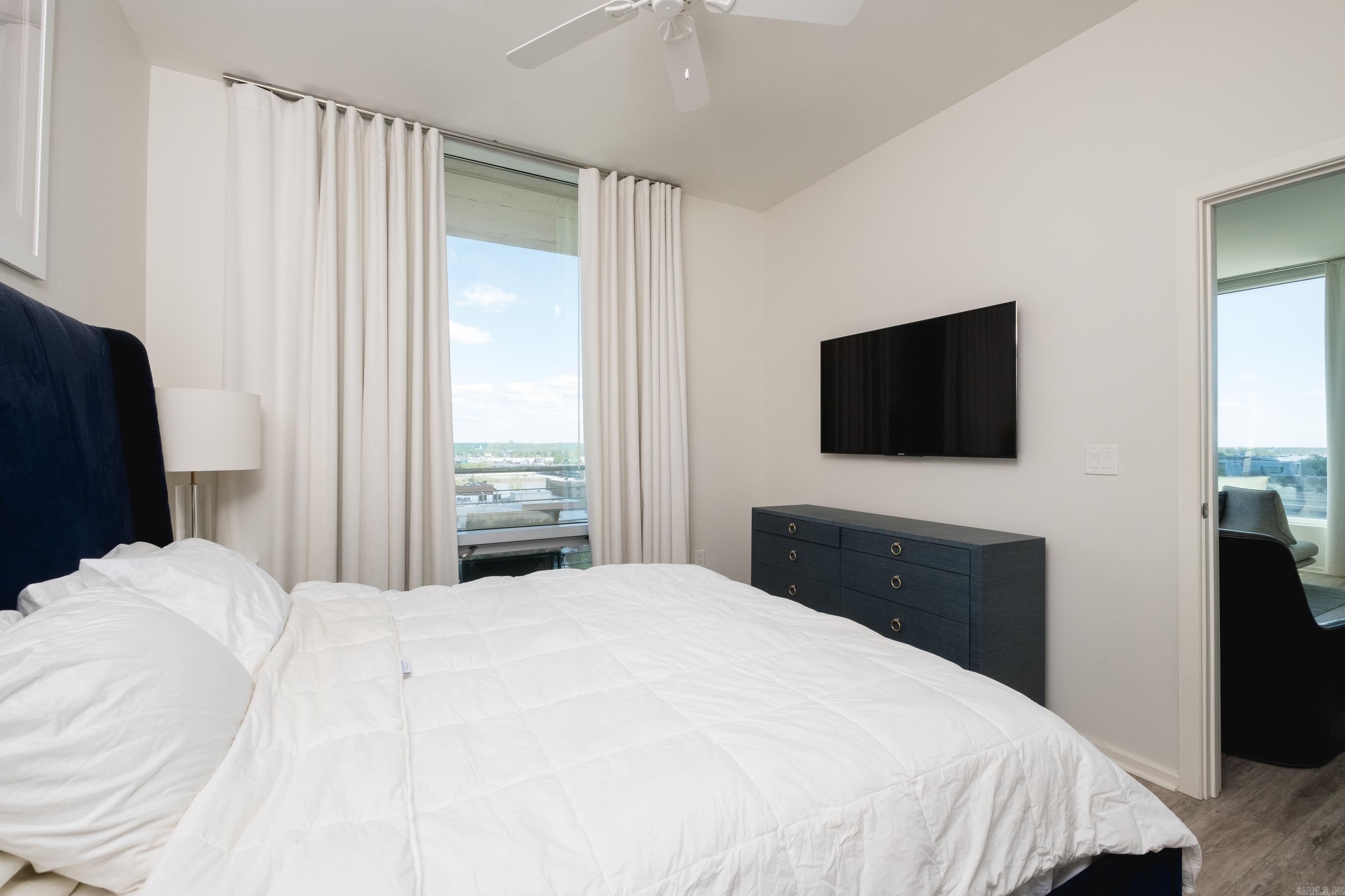 315 Rock Street Unit: 1003