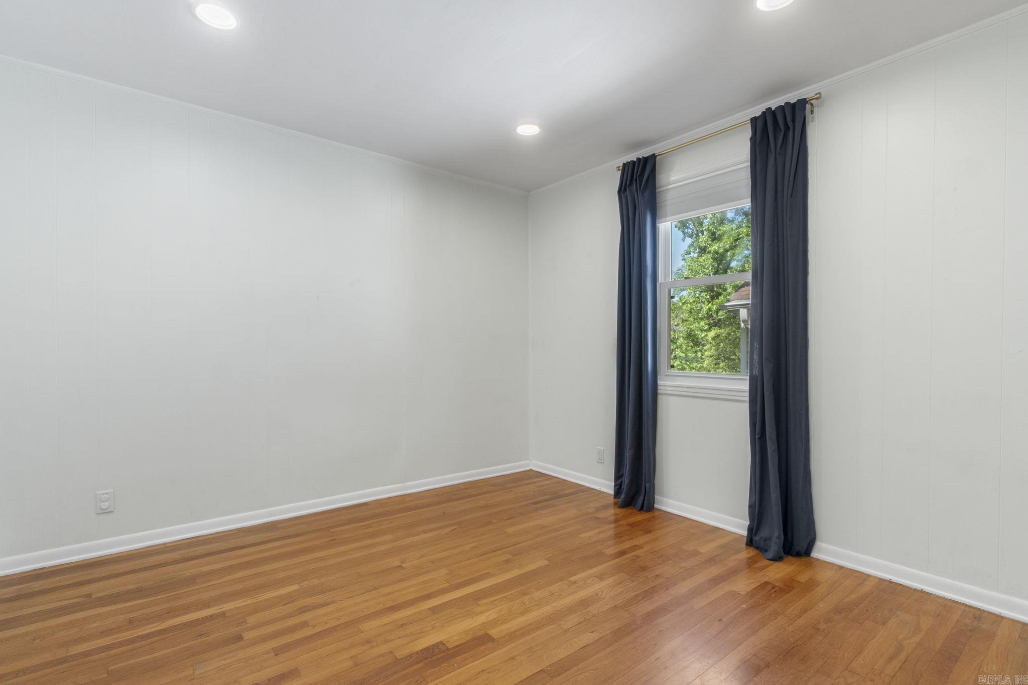 6123 Longwood