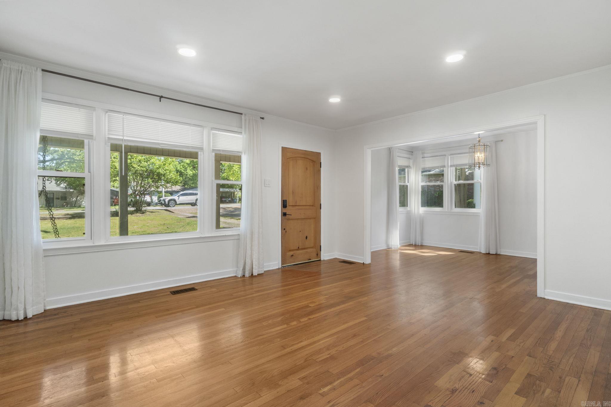 6123 Longwood