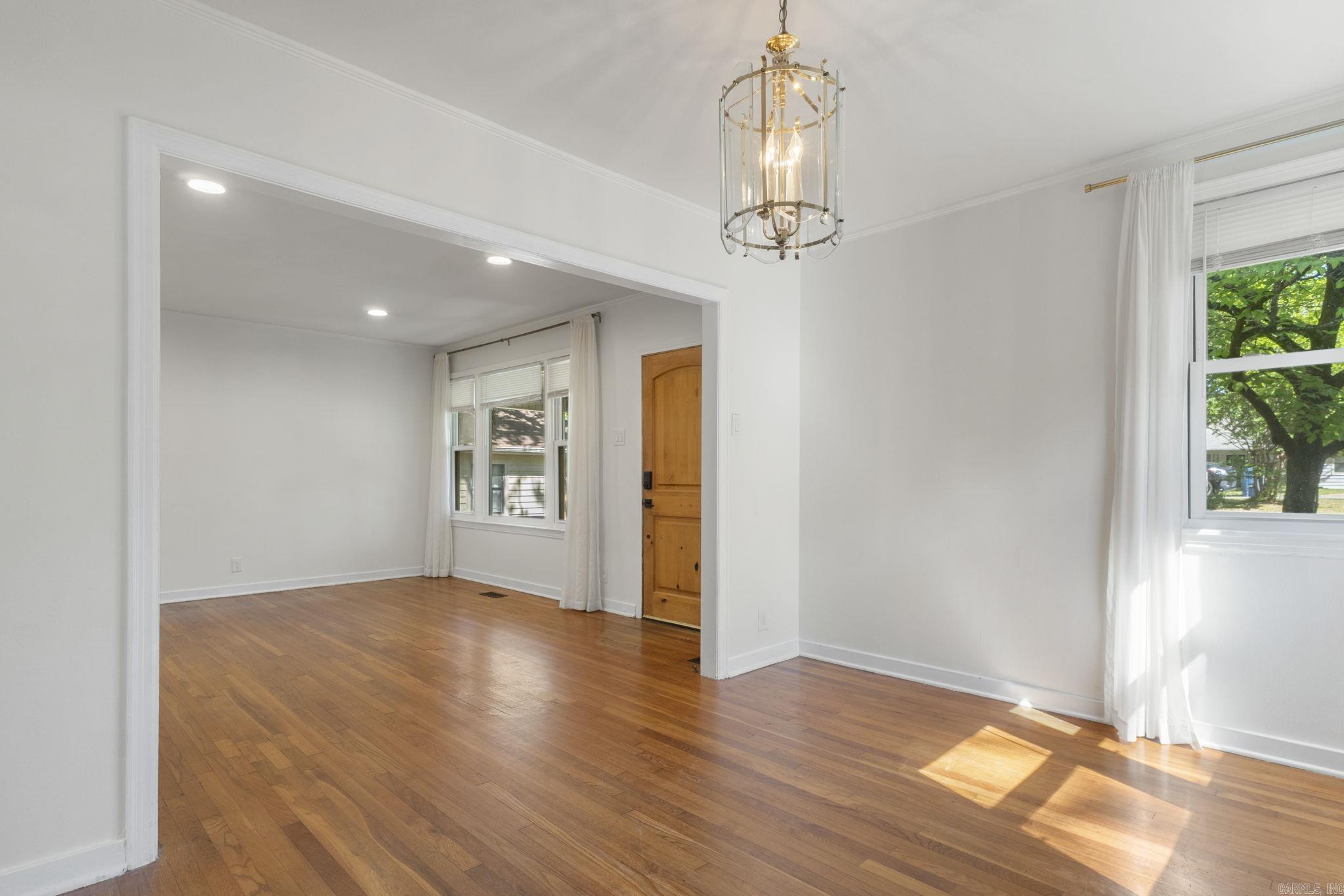 6123 Longwood