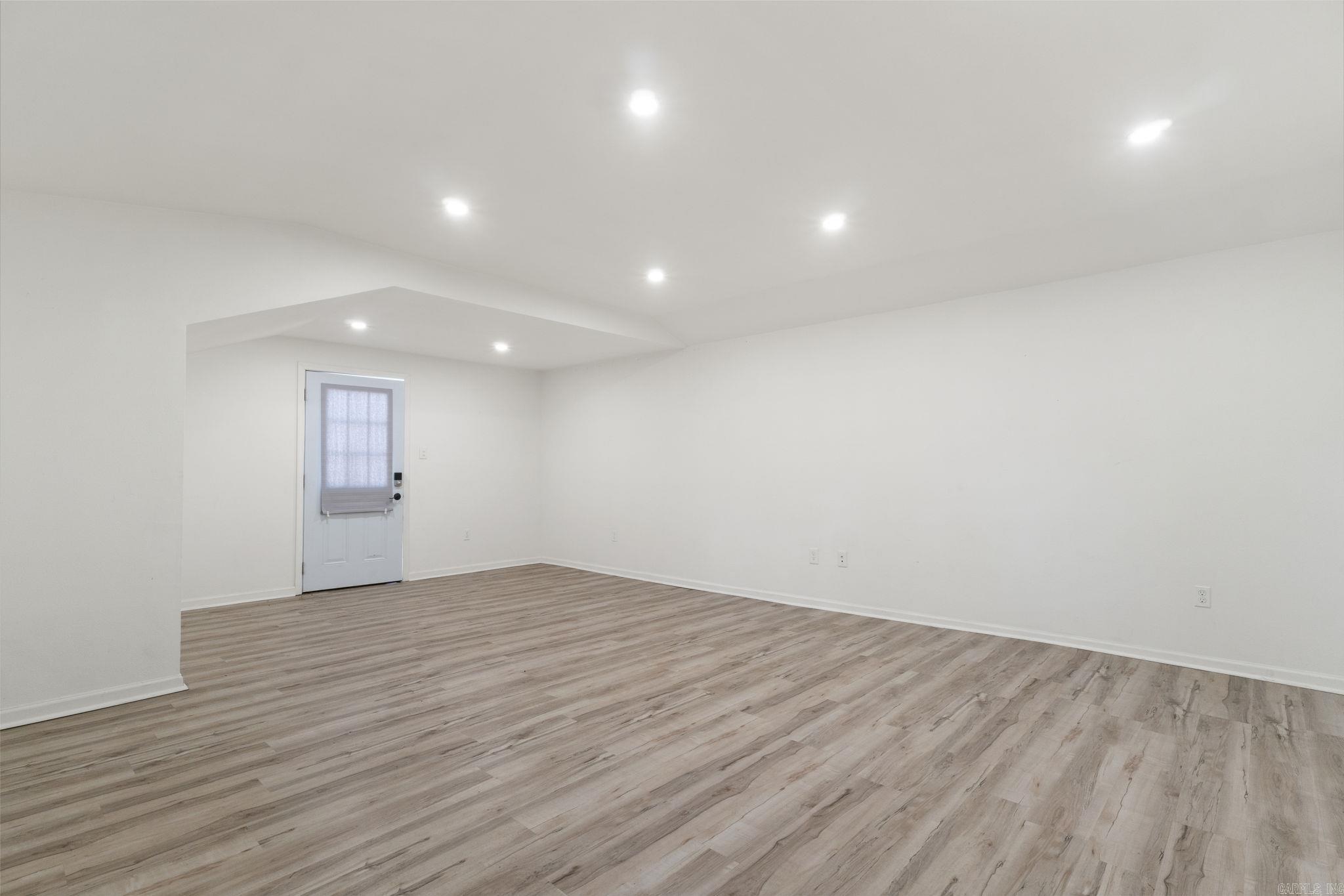 6123 Longwood
