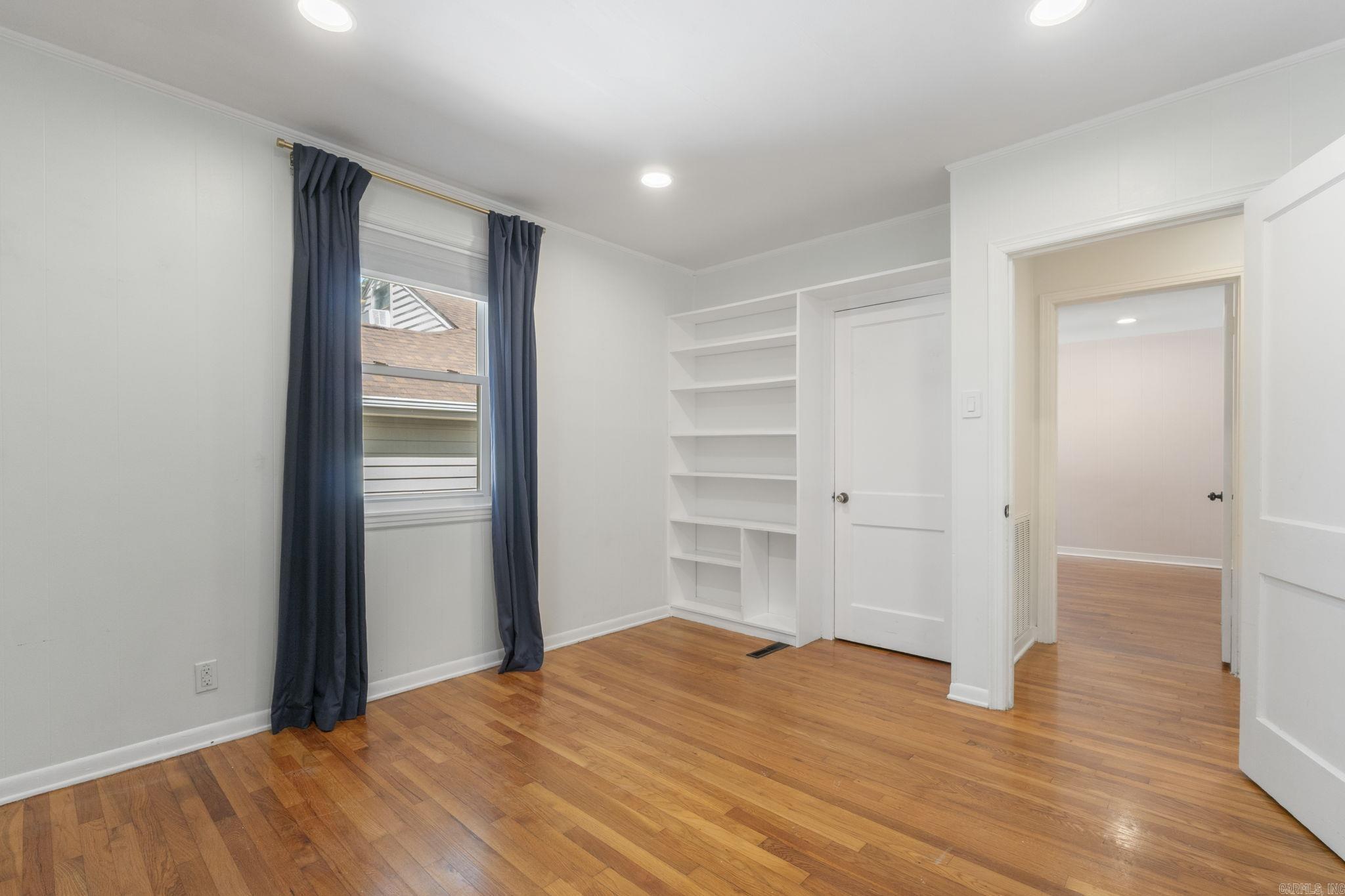 6123 Longwood
