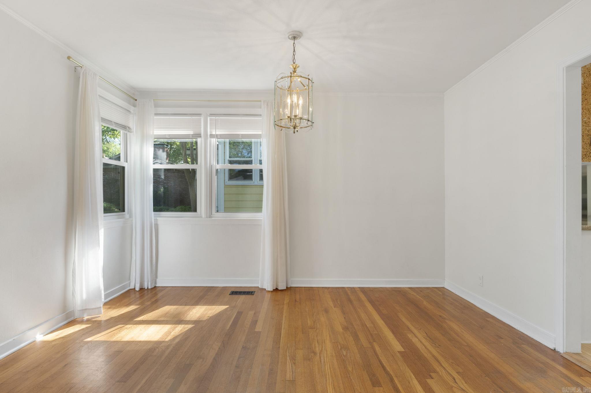 6123 Longwood