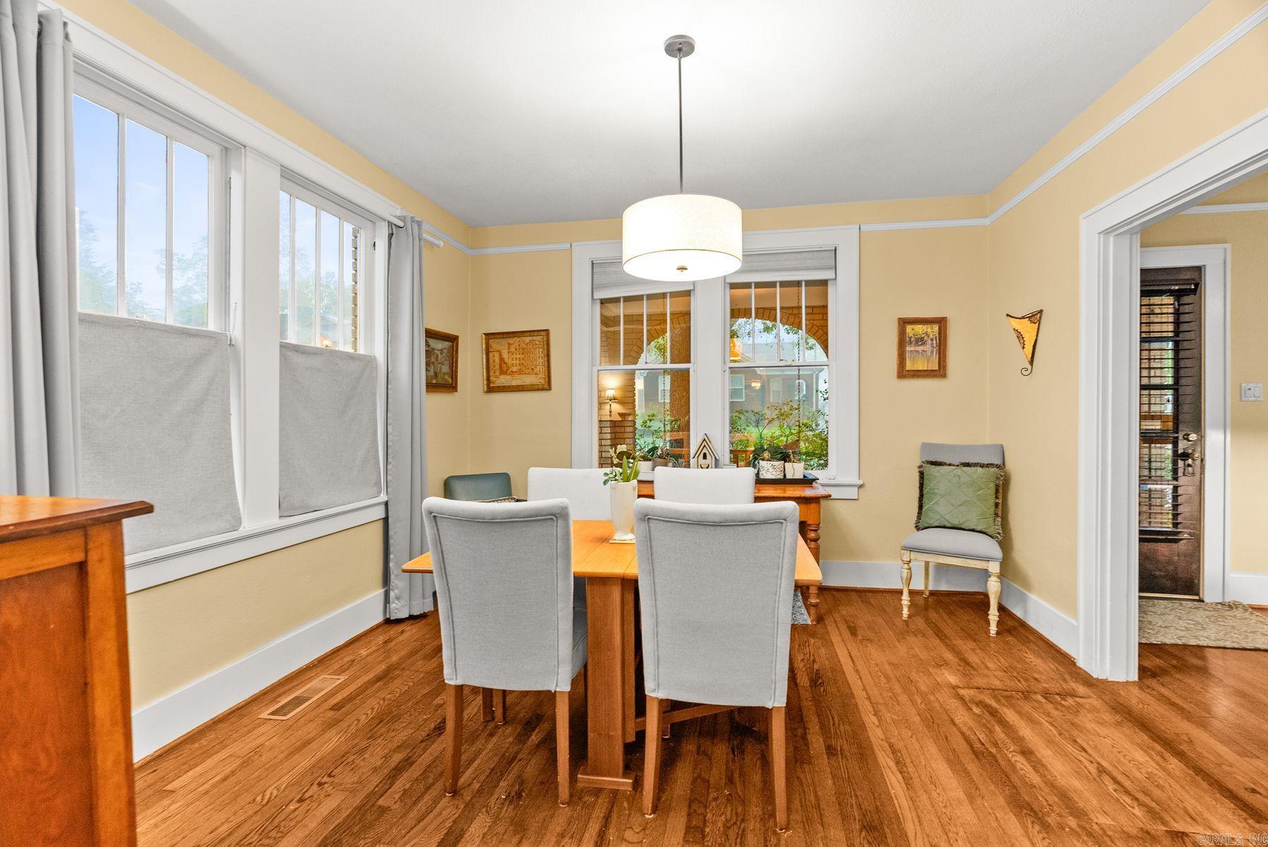 104 N Pine St Street