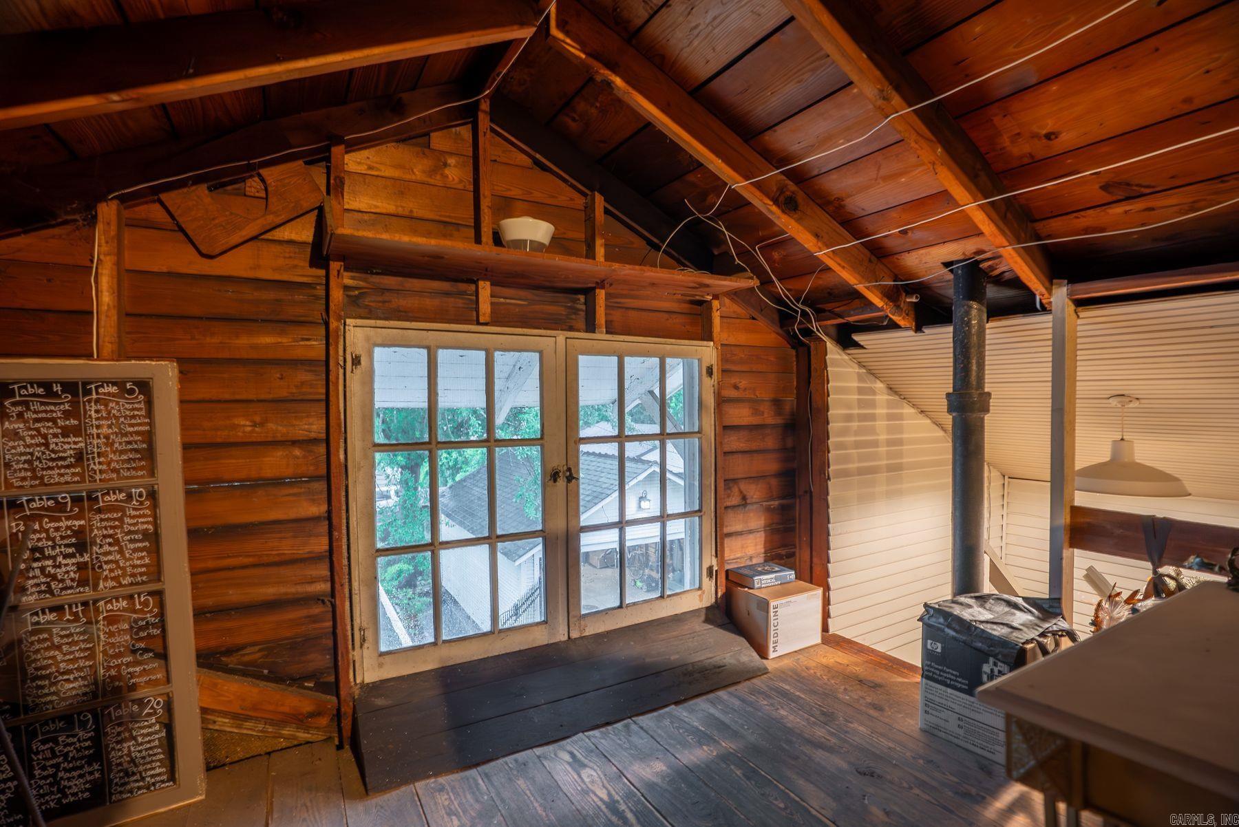 104 N Pine St Street