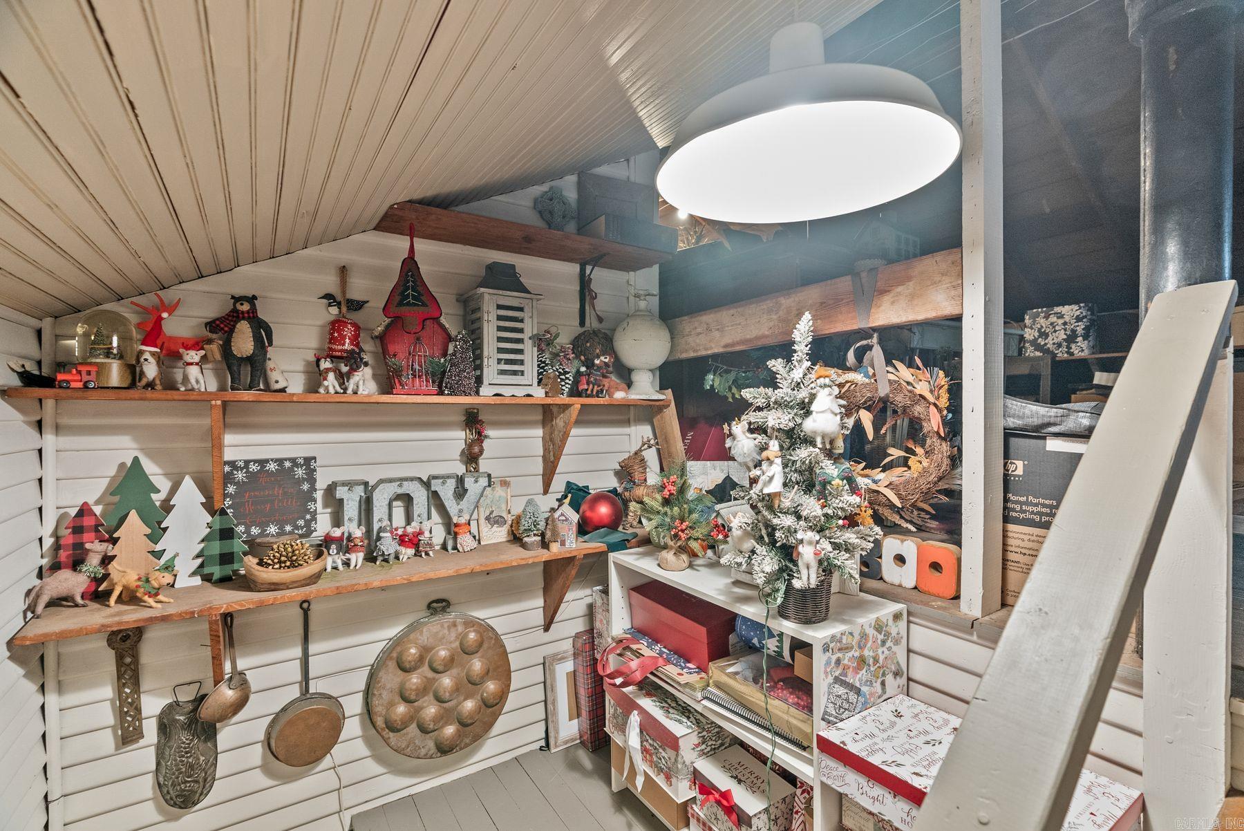 104 N Pine St Street