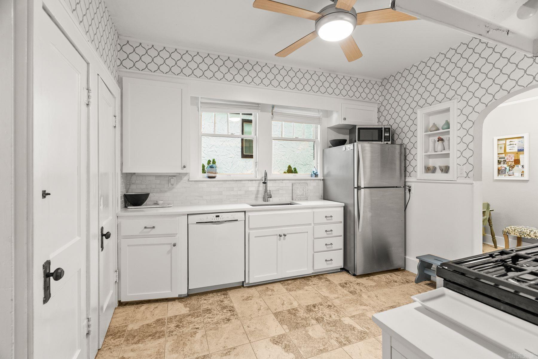 104 N Pine St Street