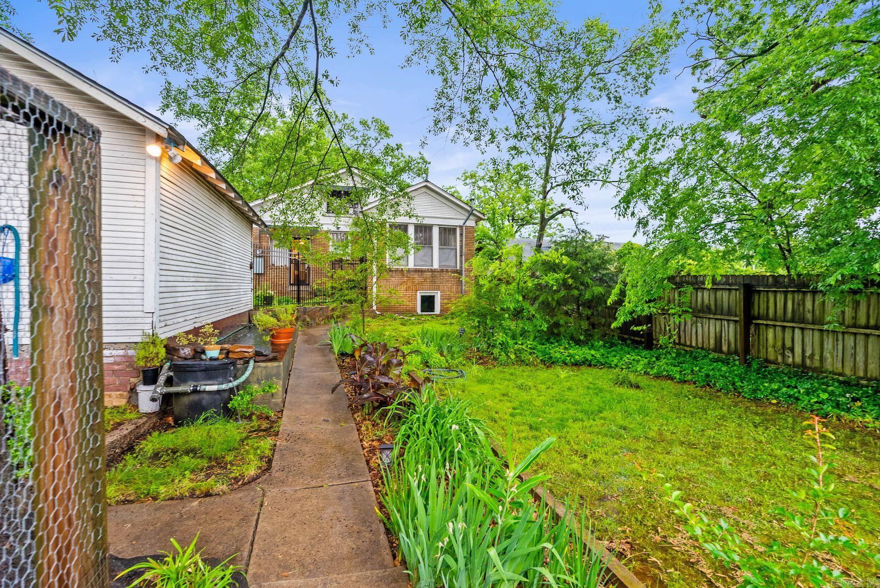 104 N Pine St Street