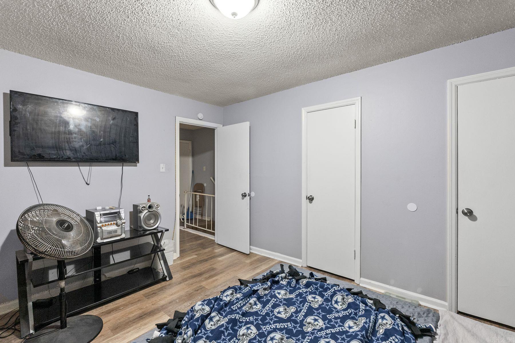 8300 Woodview Dr Drive